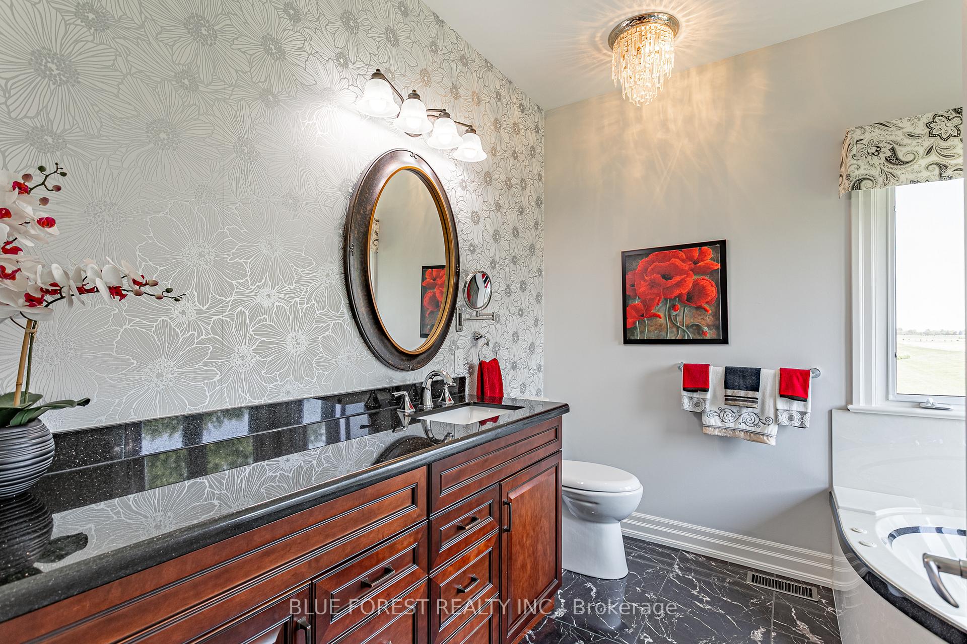 Photo 4 of 10938 Rogers Road, Malahide, Rural Malahide — HOMEH