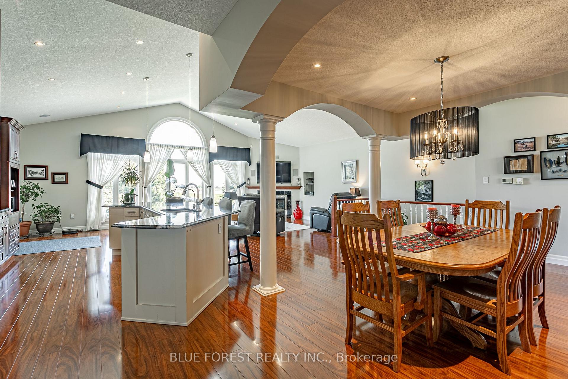 Photo 16 of 10938 Rogers Road, Malahide, Rural Malahide — HOMEH