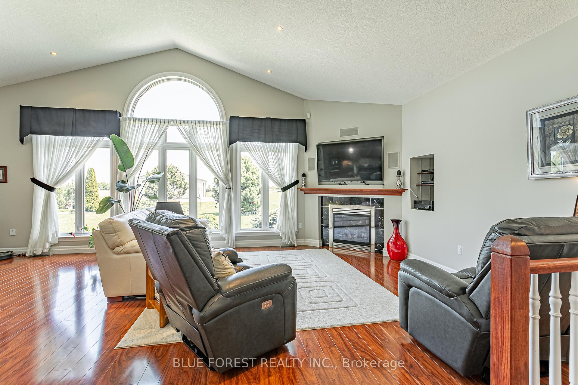 Photo 7 of 10938 Rogers Road, Malahide, Rural Malahide — HOMEH