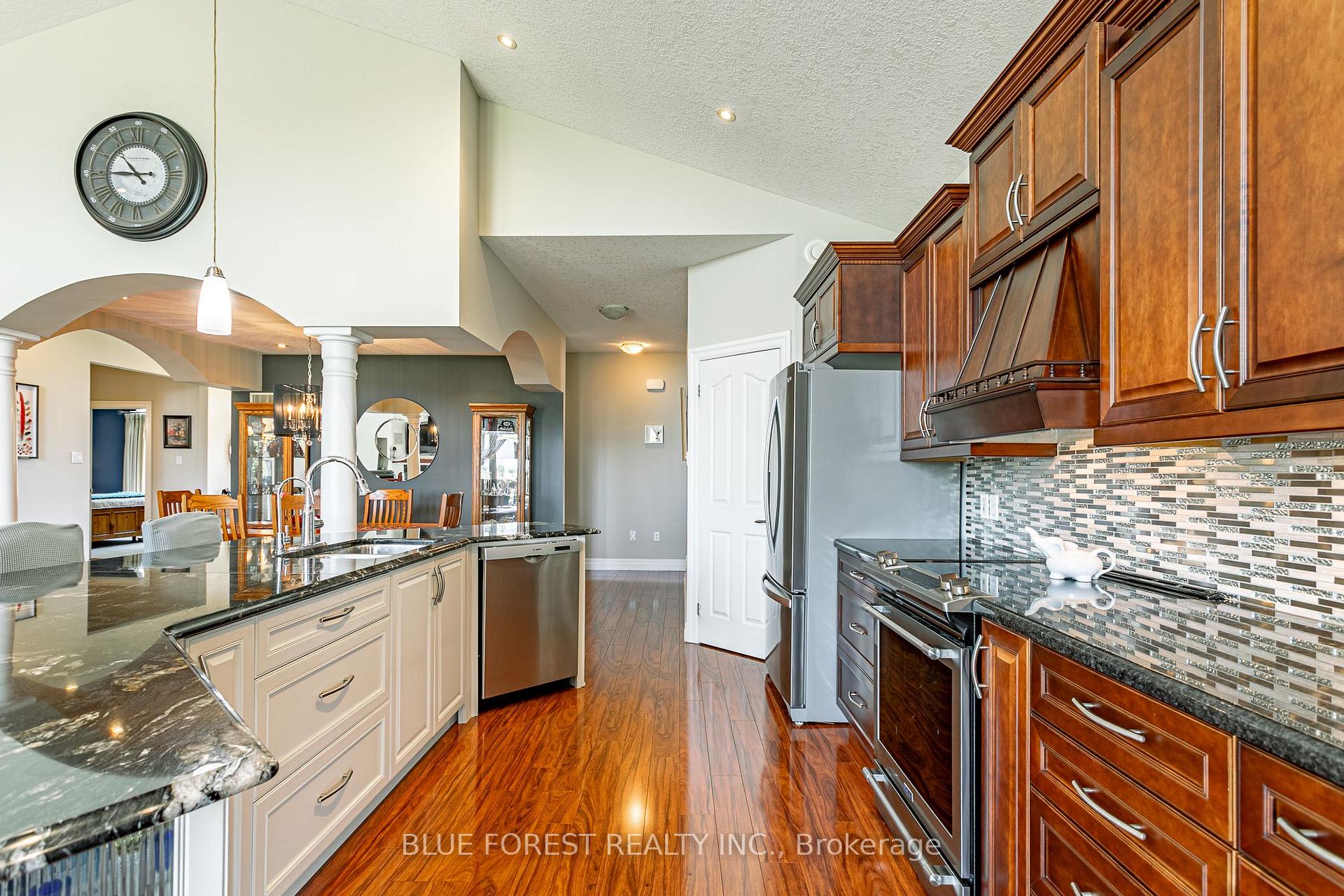 Photo 24 of 10938 Rogers Road, Malahide, Rural Malahide — HOMEH