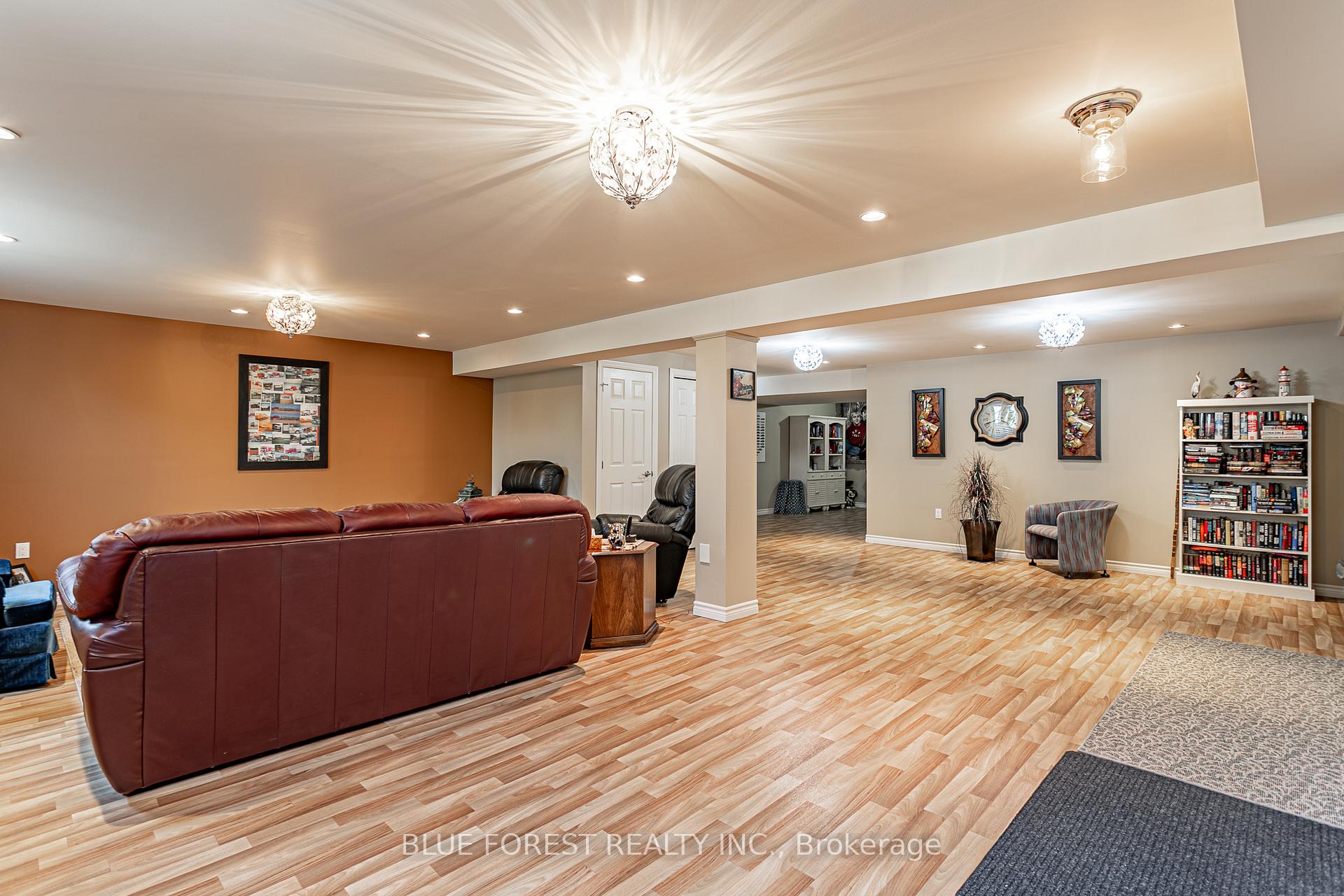 Photo 23 of 10938 Rogers Road, Malahide, Rural Malahide — HOMEH