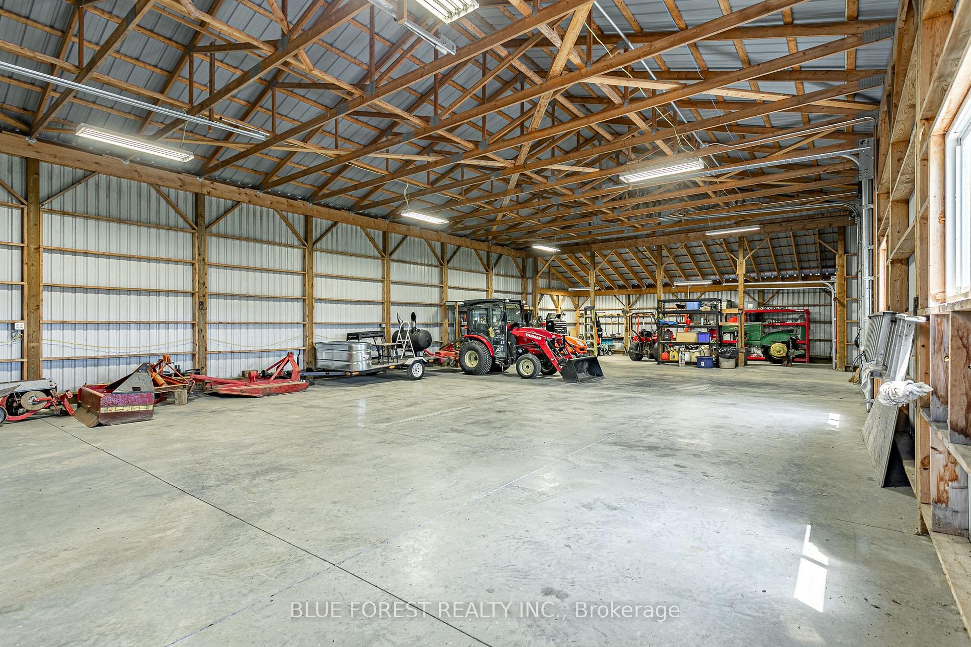 Photo 25 of 10938 Rogers Road, Malahide, Rural Malahide — HOMEH