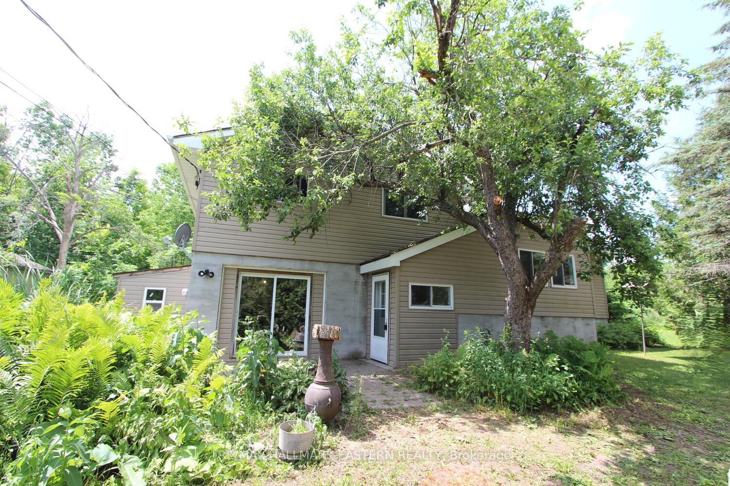 Photo 9 of 1076 County Road 40, Douro-Dummer — HOMEH