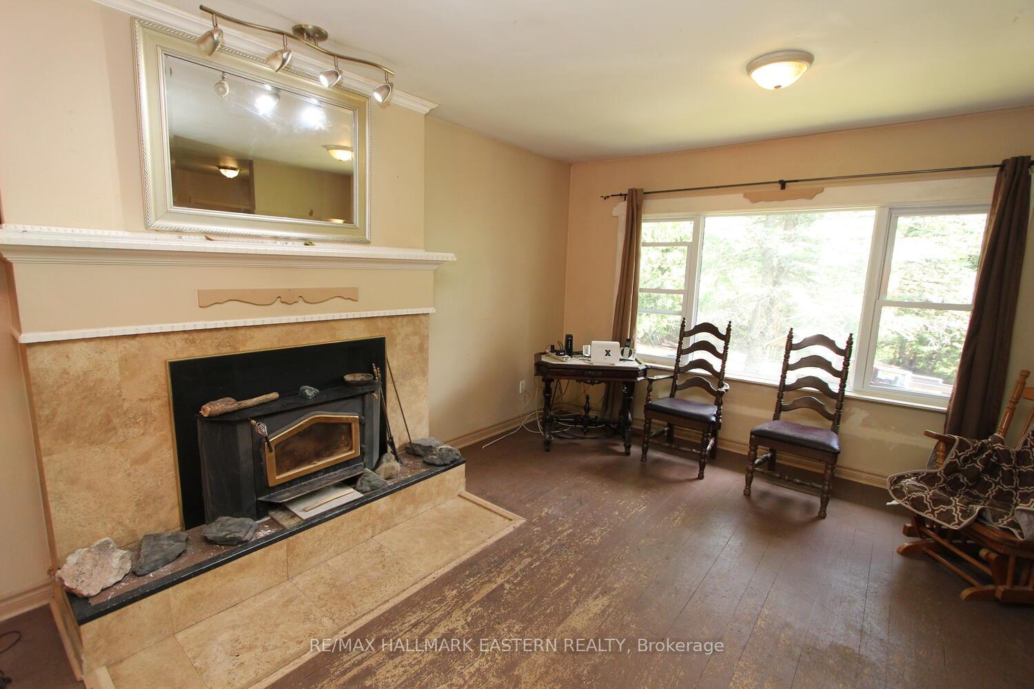 Photo 3 of 1076 County Road 40, Douro-Dummer — HOMEH
