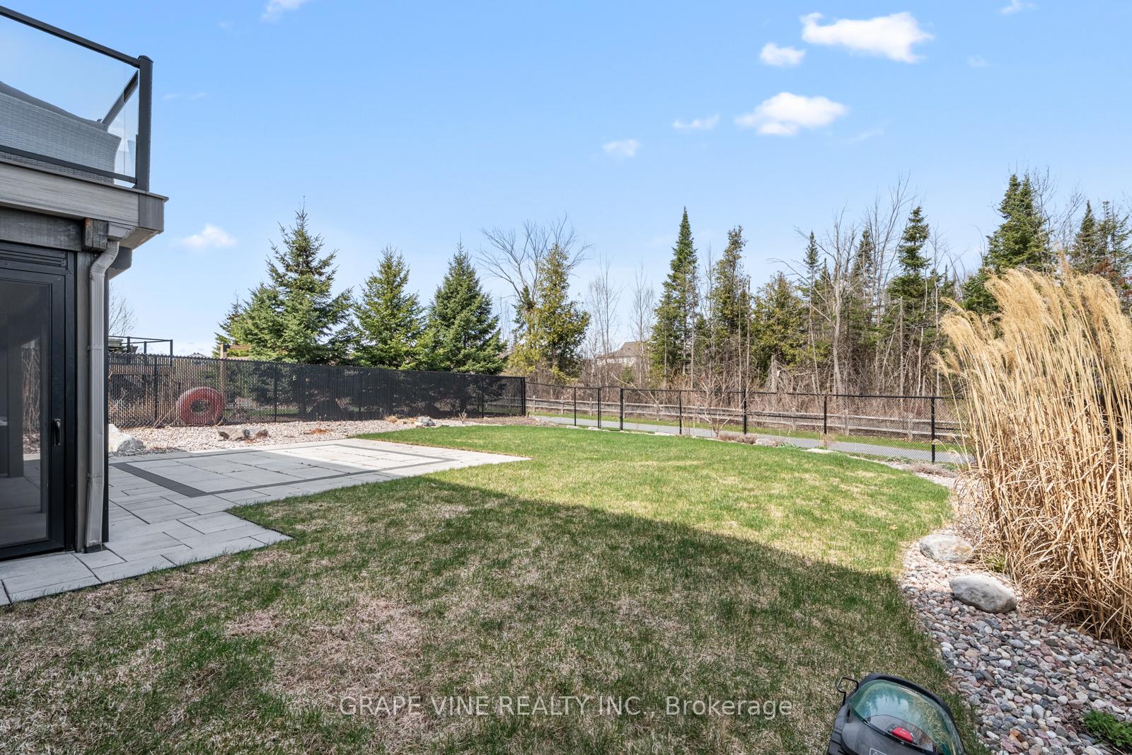 Photo 20 of 316 Eaglehead Crescent, Ottawa, Stittsville (North) — HOMEH