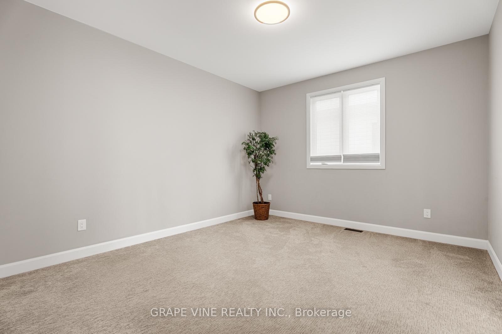 Photo 35 of 316 Eaglehead Crescent, Ottawa, Stittsville (North) — HOMEH