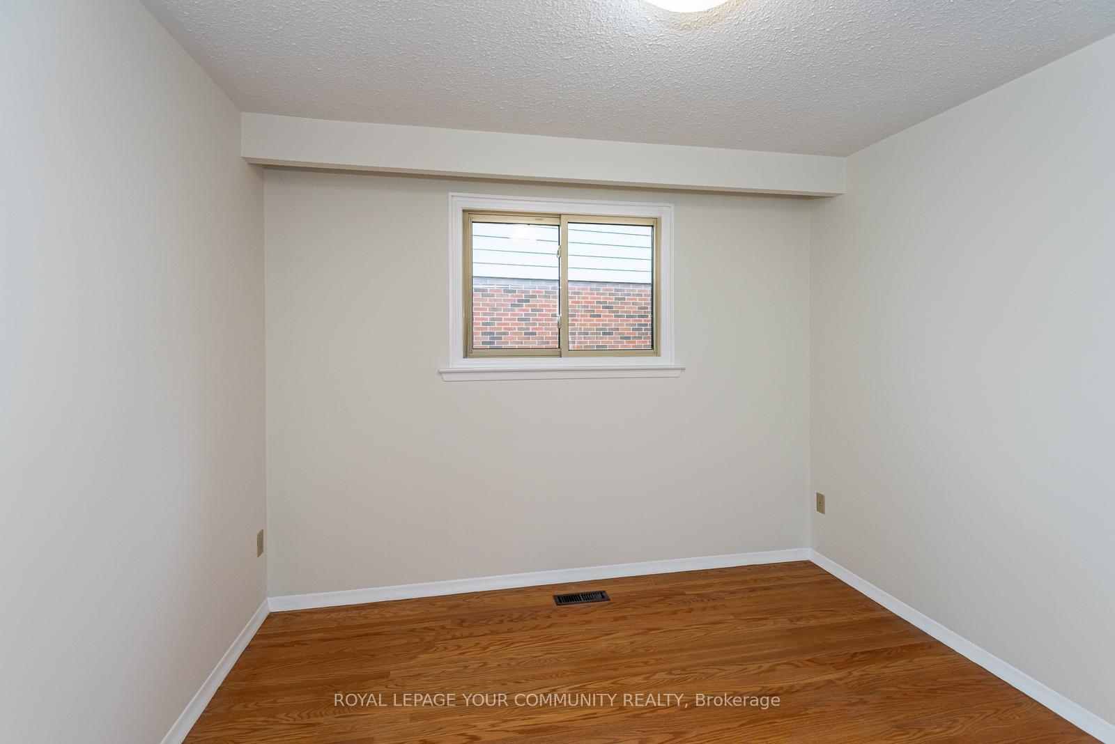 Photo 7 of 41 Romfield Circuit S, Markham, Royal Orchard — HOMEH