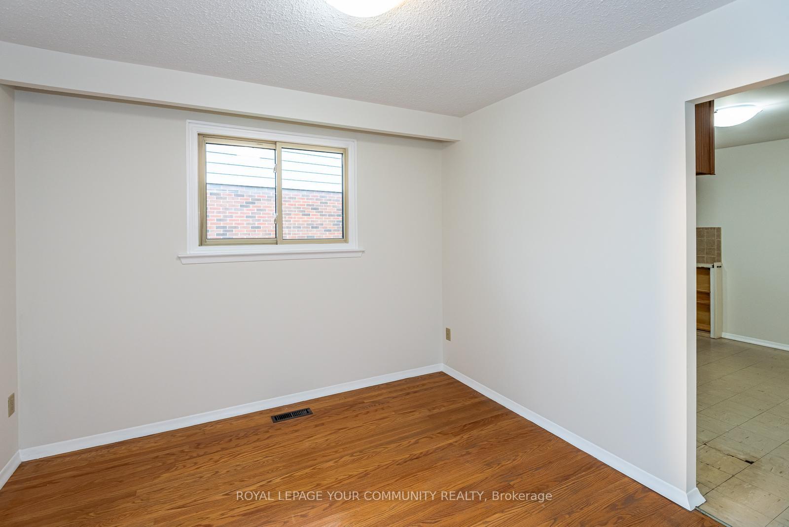 Photo 9 of 41 Romfield Circuit S, Markham, Royal Orchard — HOMEH