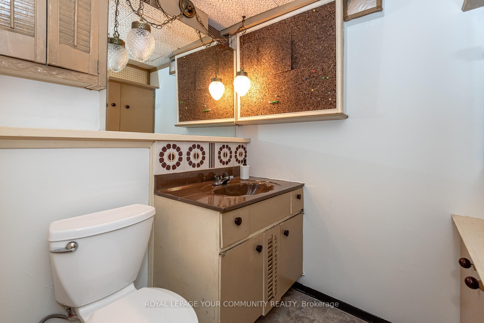 Photo 19 of 41 Romfield Circuit S, Markham, Royal Orchard — HOMEH
