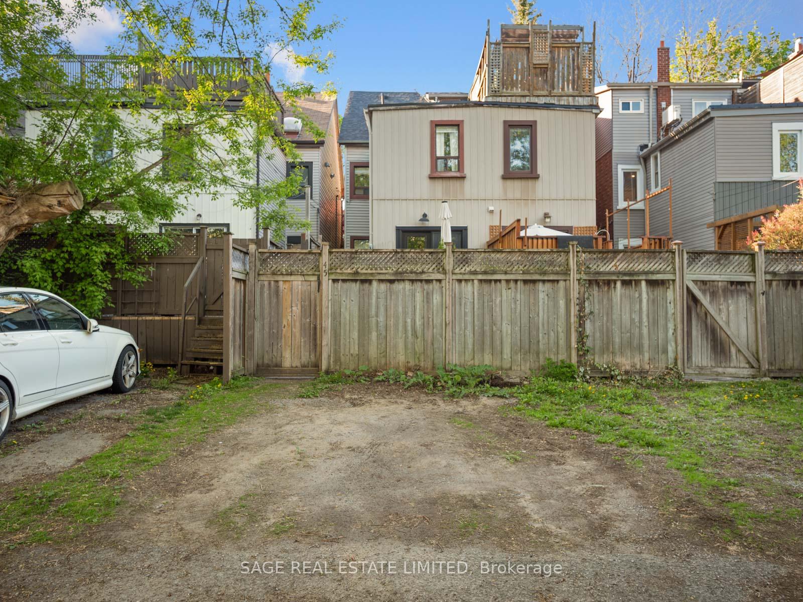 Photo 34 of 45 Badgerow Avenue, Toronto, South Riverdale — HOMEH