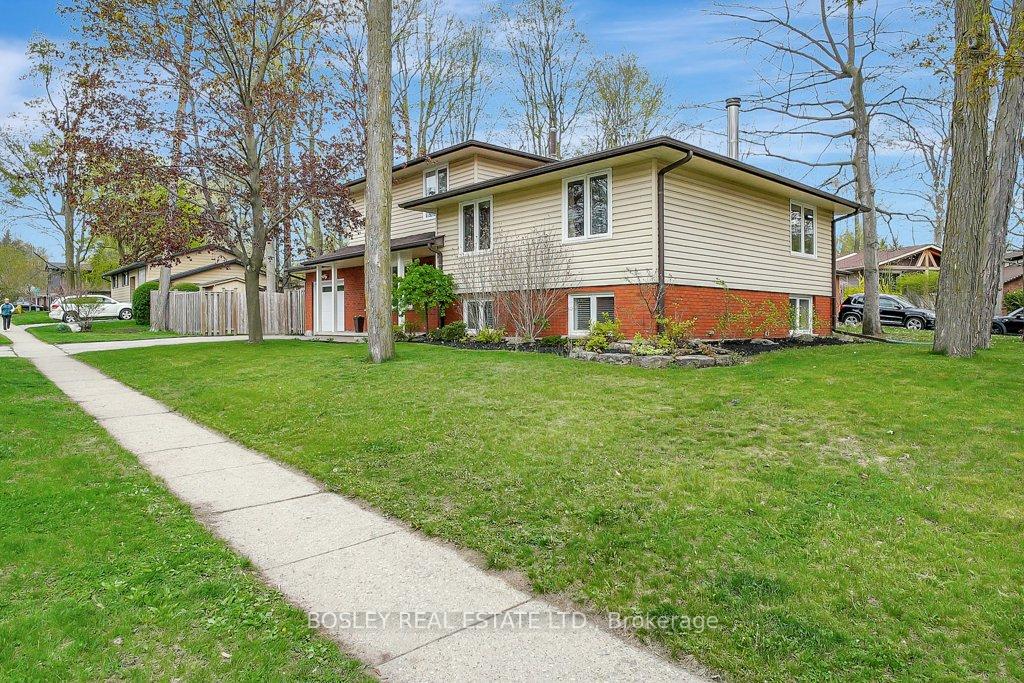 Photo 9 of 116 Gunn Avenue, Cambridge, Hespeler Village — HOMEH