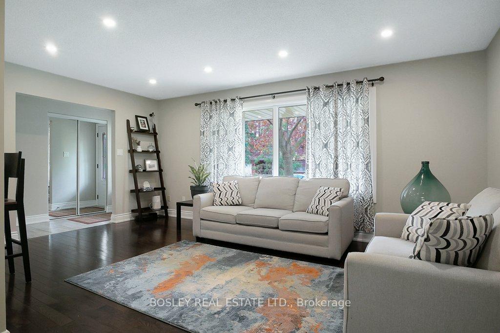 Photo 4 of 116 Gunn Avenue, Cambridge, Hespeler Village — HOMEH