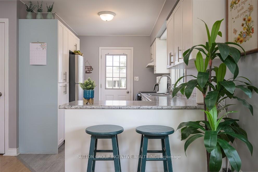 Photo 6 of 28 Dyer Drive, Wasaga Beach — HOMEH