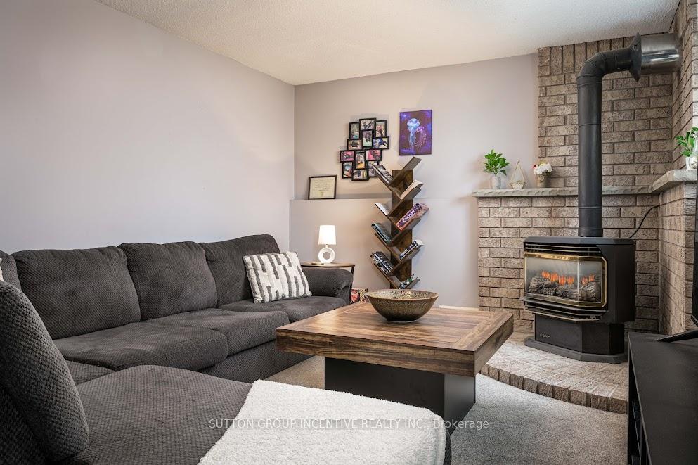Photo 16 of 28 Dyer Drive, Wasaga Beach — HOMEH