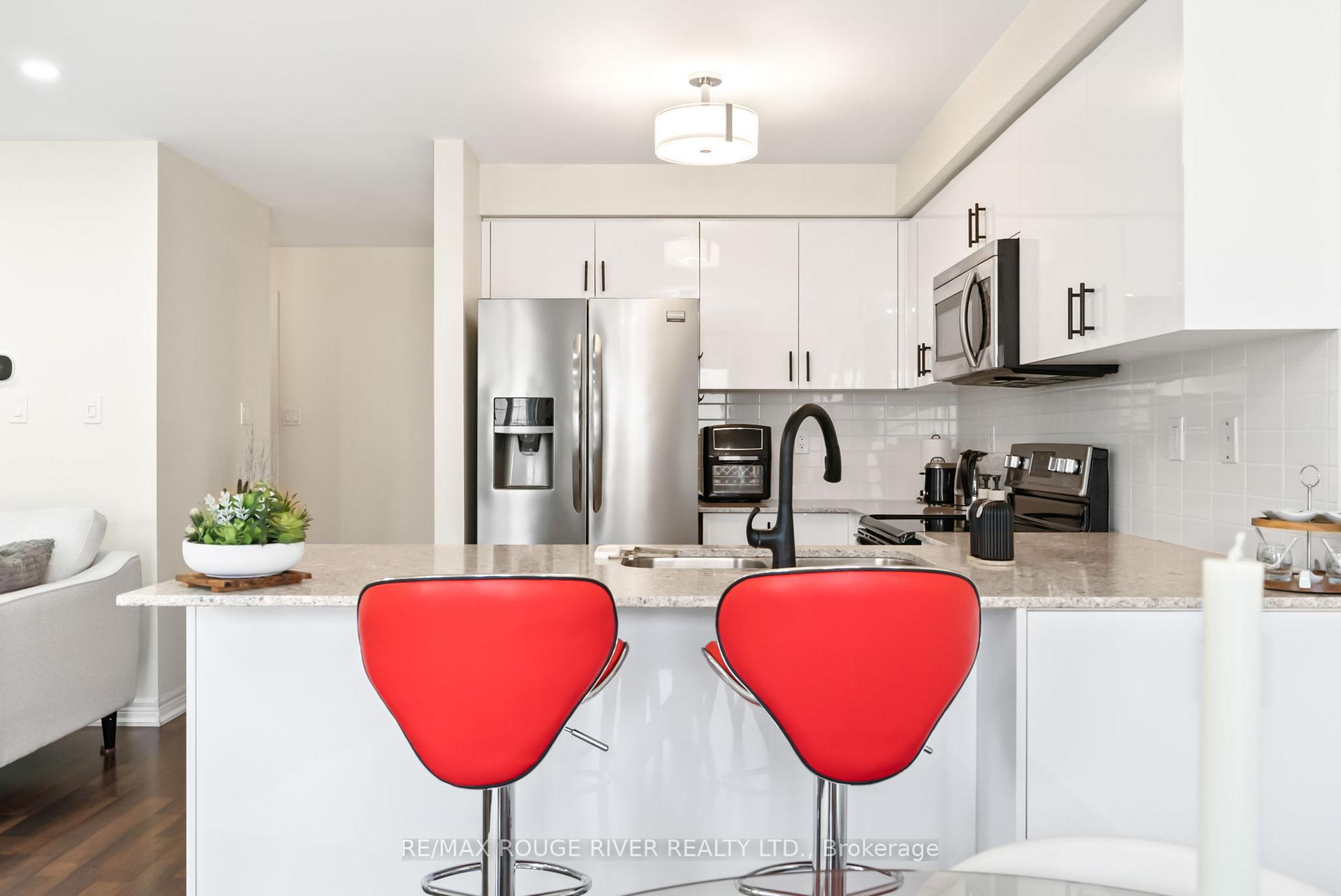 Photo 5 of 61 Mantz Crescent, Whitby, Taunton North — HOMEH