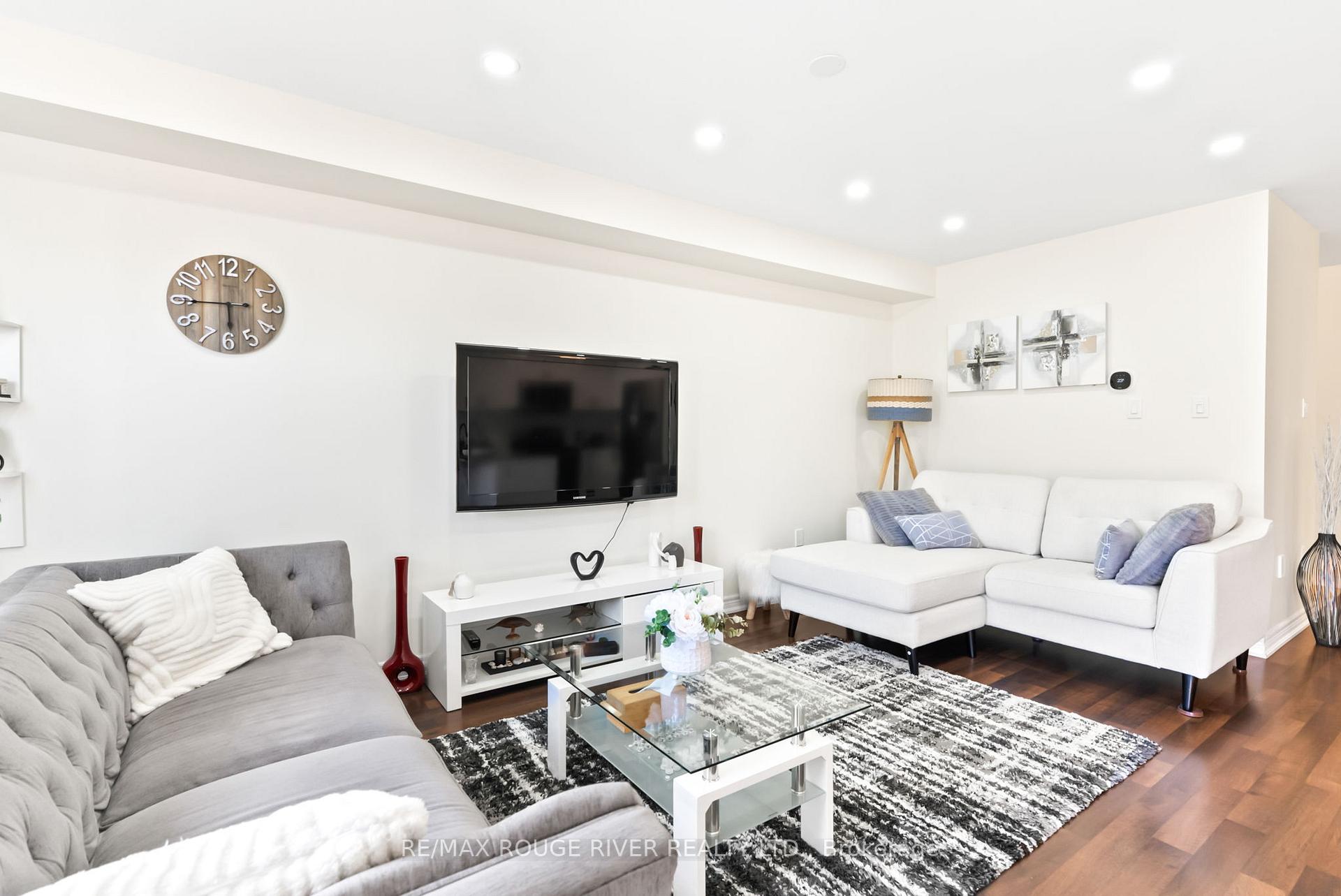 Photo 10 of 61 Mantz Crescent, Whitby, Taunton North — HOMEH