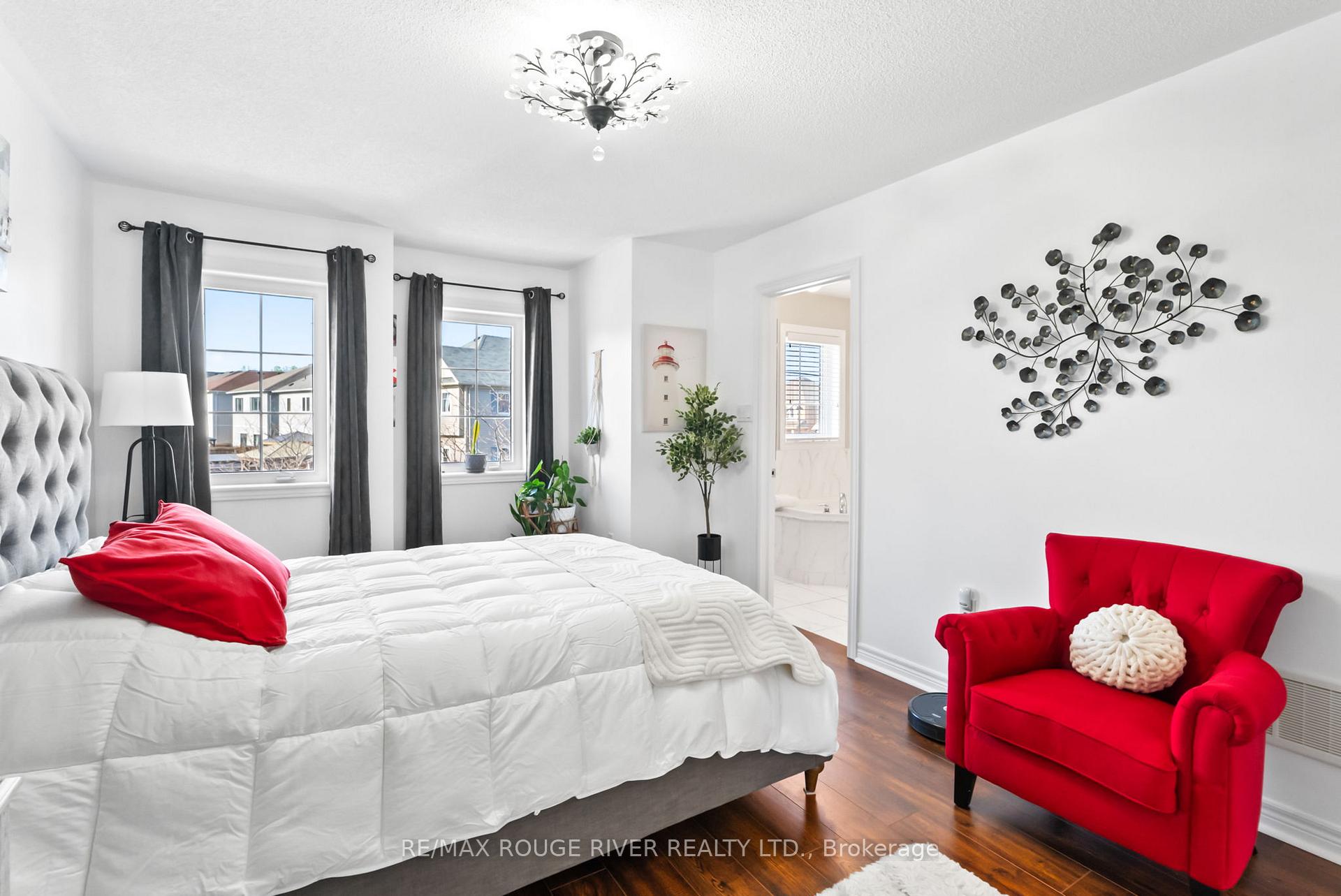 Photo 13 of 61 Mantz Crescent, Whitby, Taunton North — HOMEH