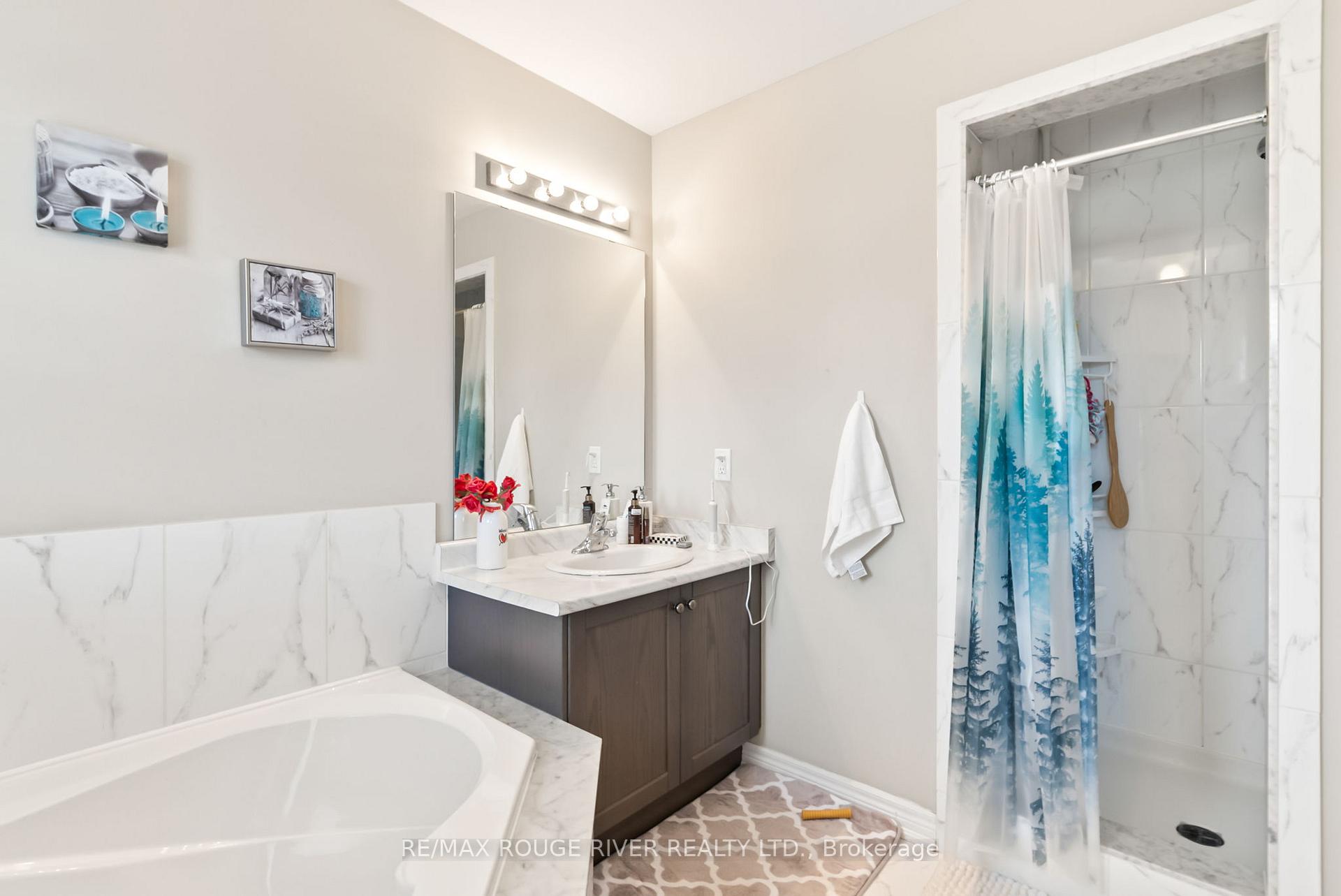 Photo 16 of 61 Mantz Crescent, Whitby, Taunton North — HOMEH