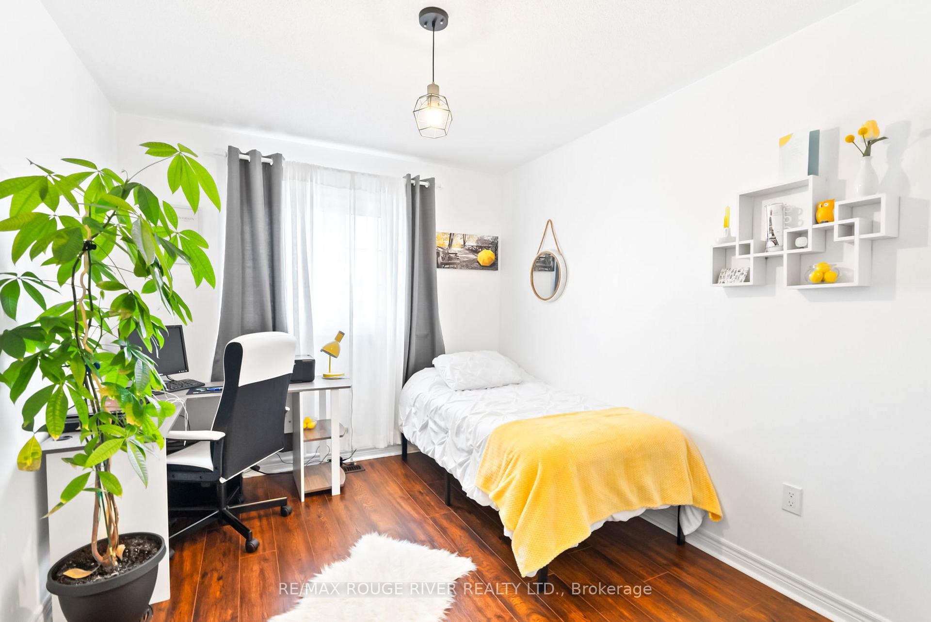 Photo 20 of 61 Mantz Crescent, Whitby, Taunton North — HOMEH