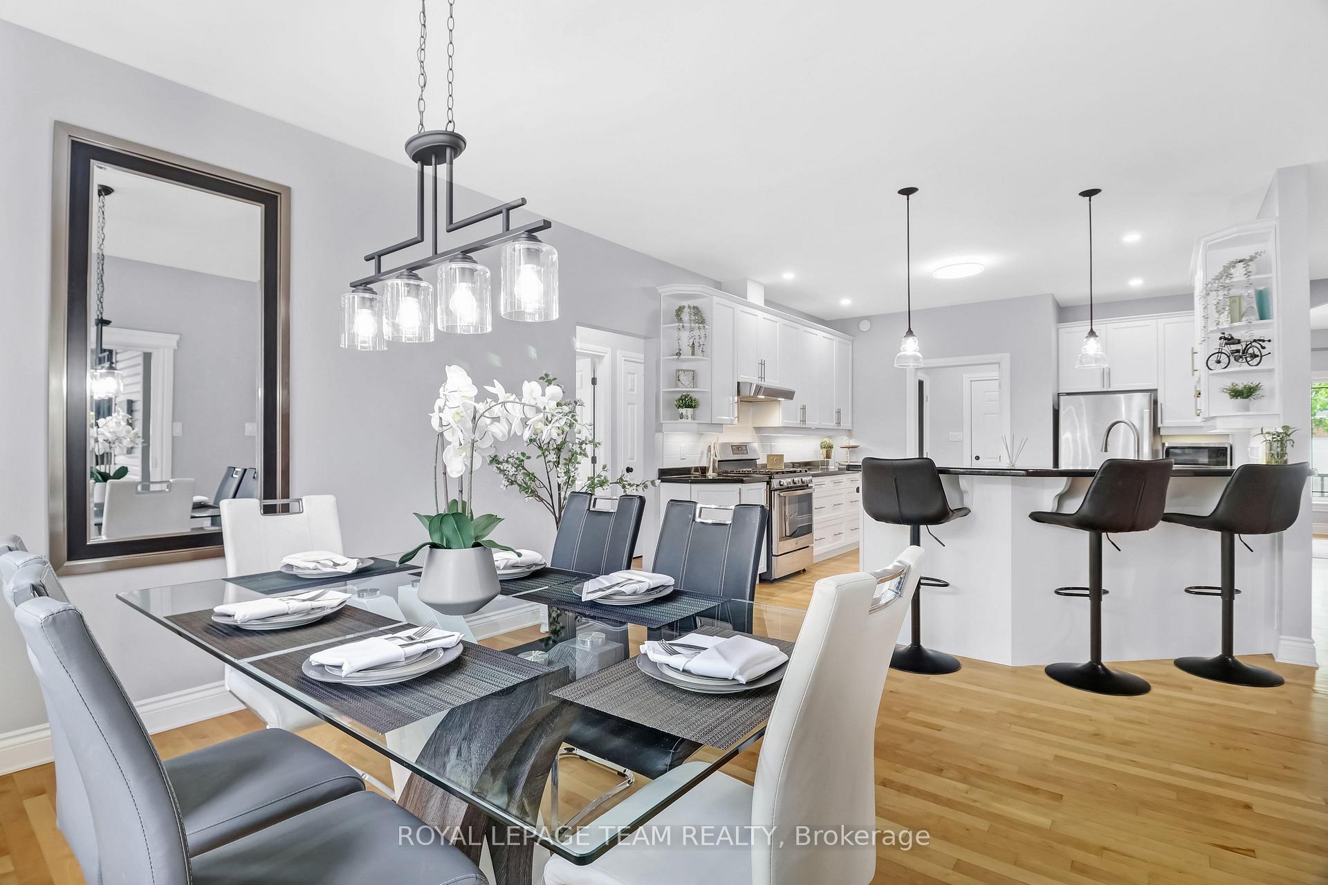 Photo 17 of 10 Rochelle Drive, Ottawa, Richmond — HOMEH