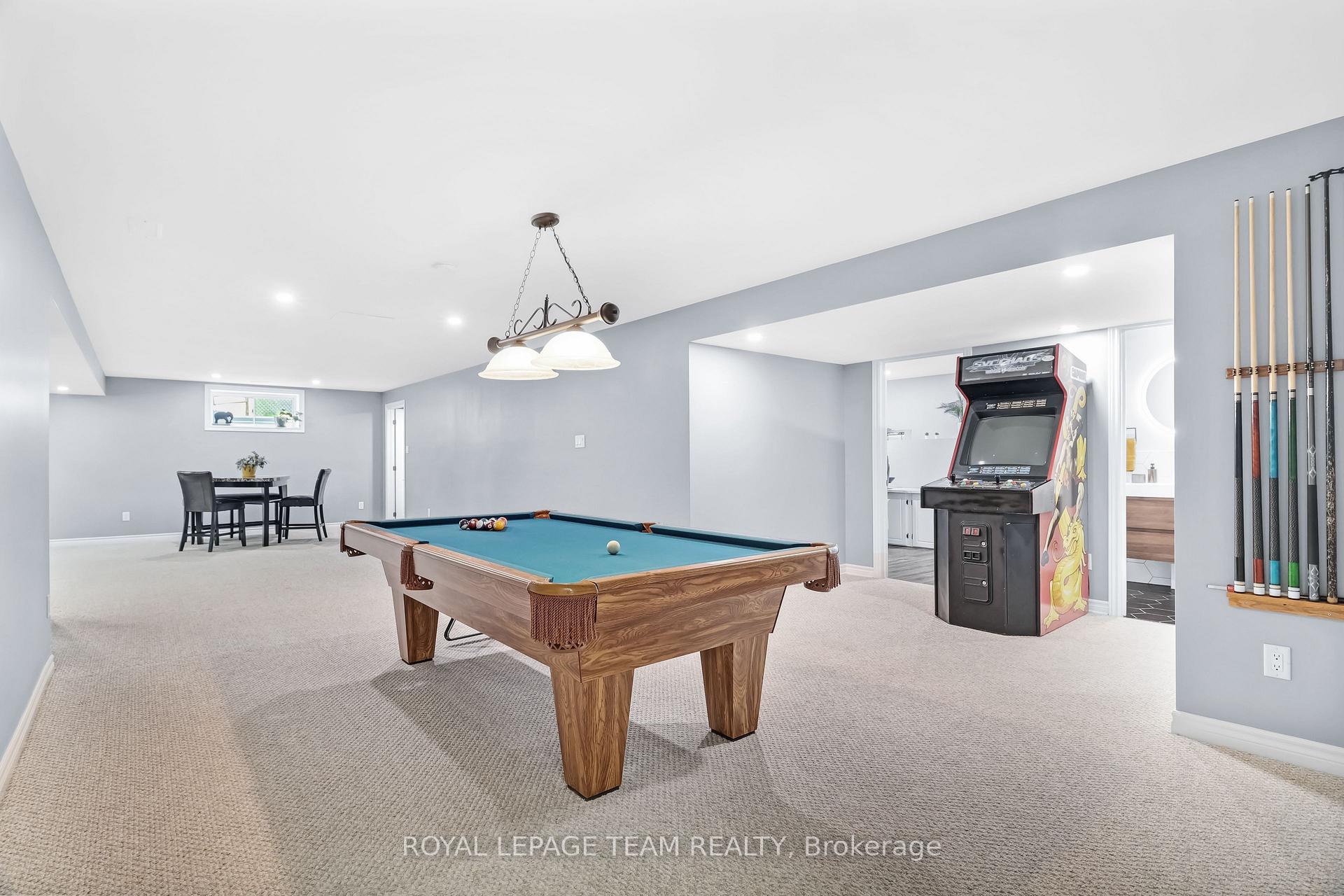 Photo 28 of 10 Rochelle Drive, Ottawa, Richmond — HOMEH