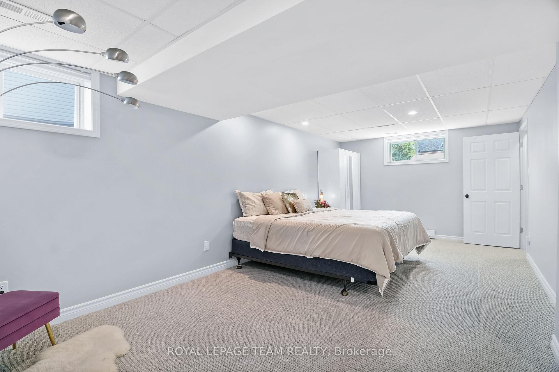 Photo 31 of 10 Rochelle Drive, Ottawa, Richmond — HOMEH