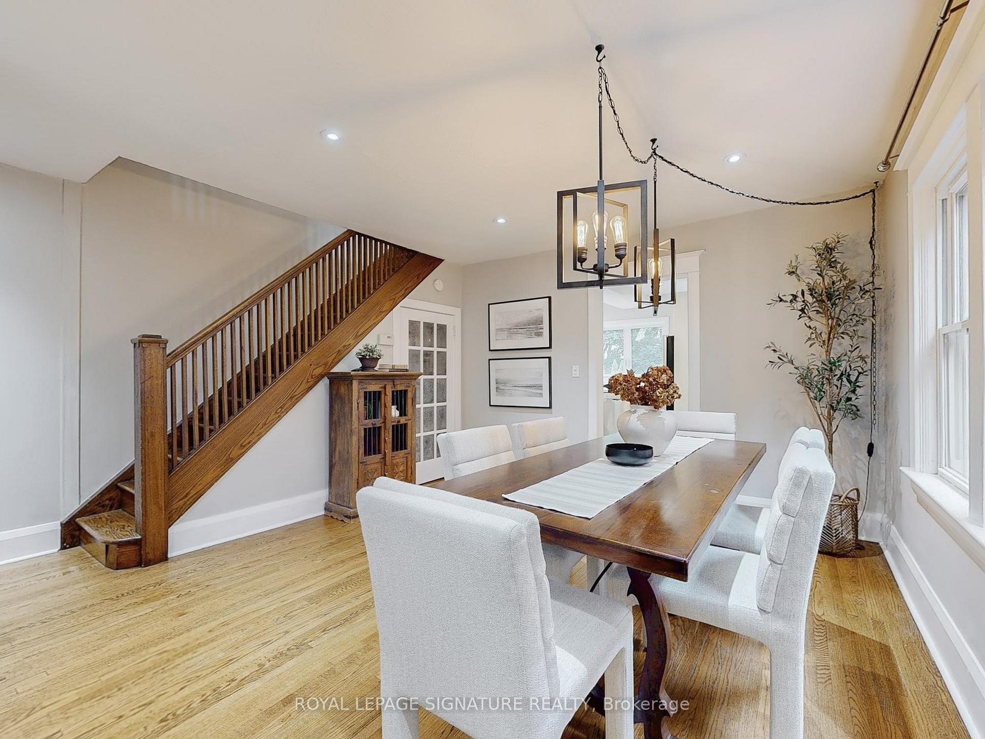 Photo 10 of 7 Firstbrooke Road, Toronto, East End-Danforth — HOMEH