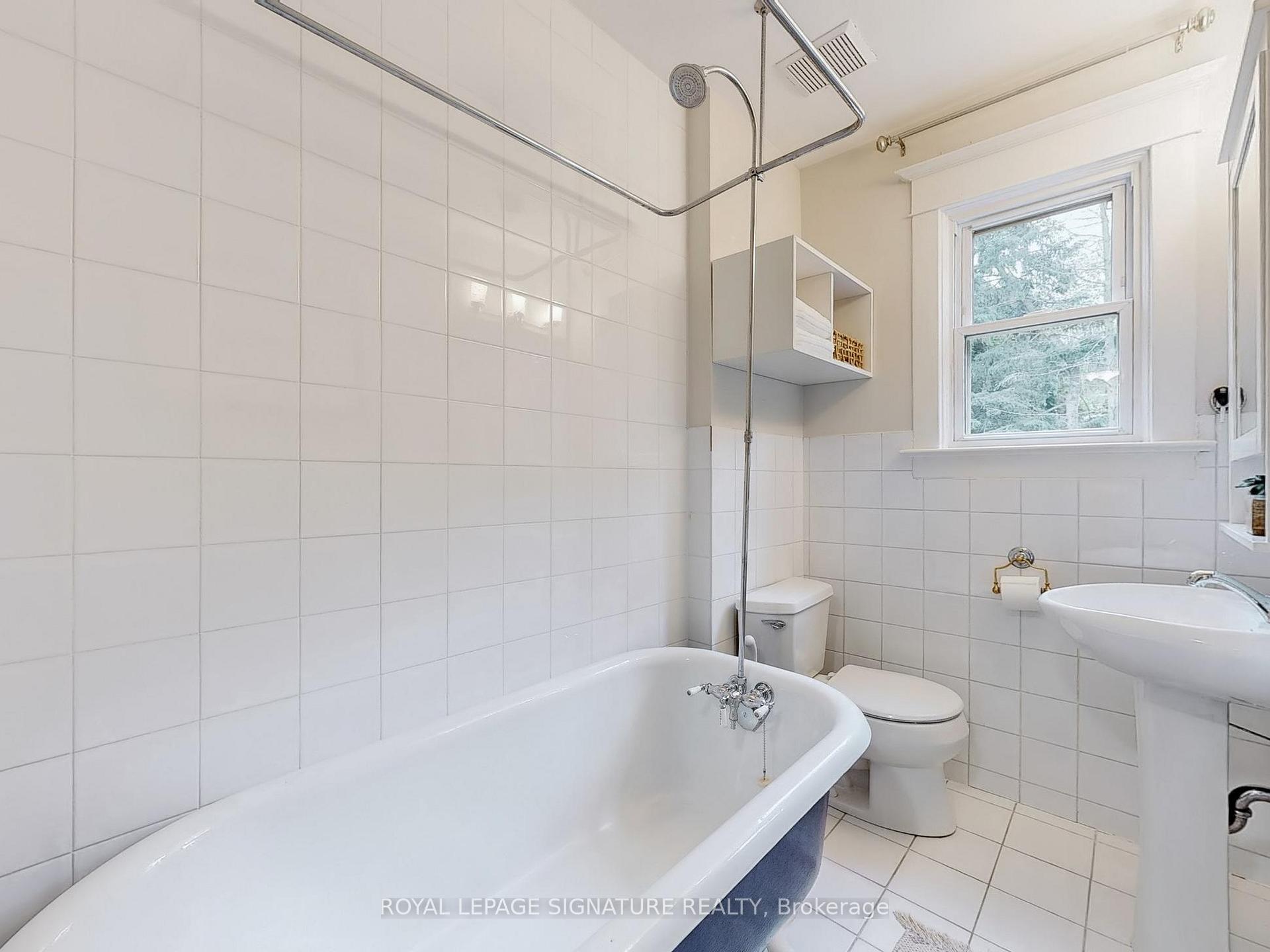 Photo 23 of 7 Firstbrooke Road, Toronto, East End-Danforth — HOMEH