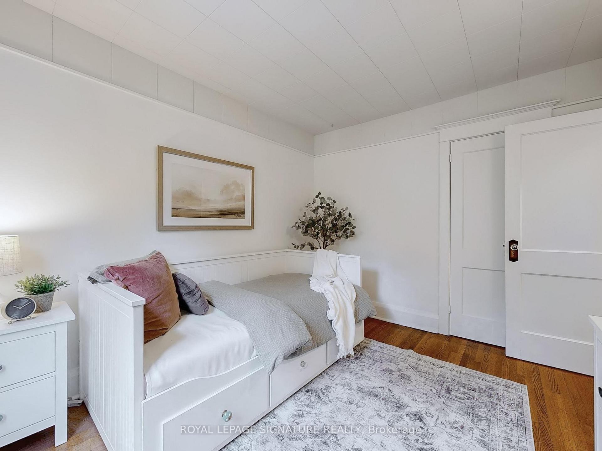 Photo 16 of 7 Firstbrooke Road, Toronto, East End-Danforth — HOMEH