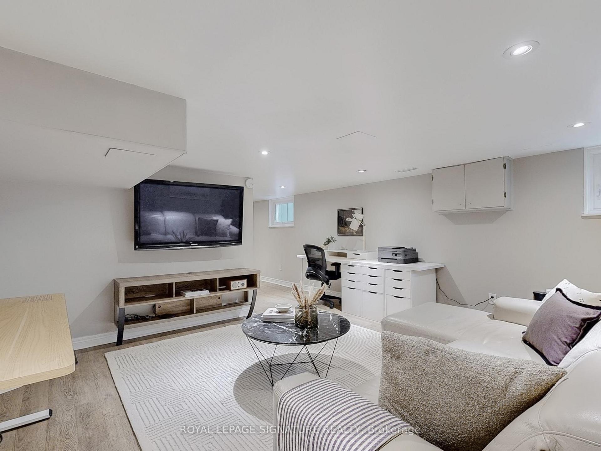Photo 22 of 7 Firstbrooke Road, Toronto, East End-Danforth — HOMEH
