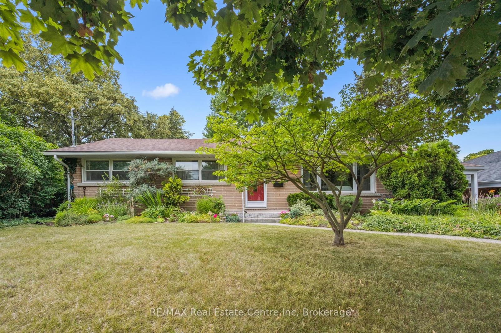 Photo 1 of 29 Echo Drive, Guelph, Dovercliffe Park/Old University — HOMEH