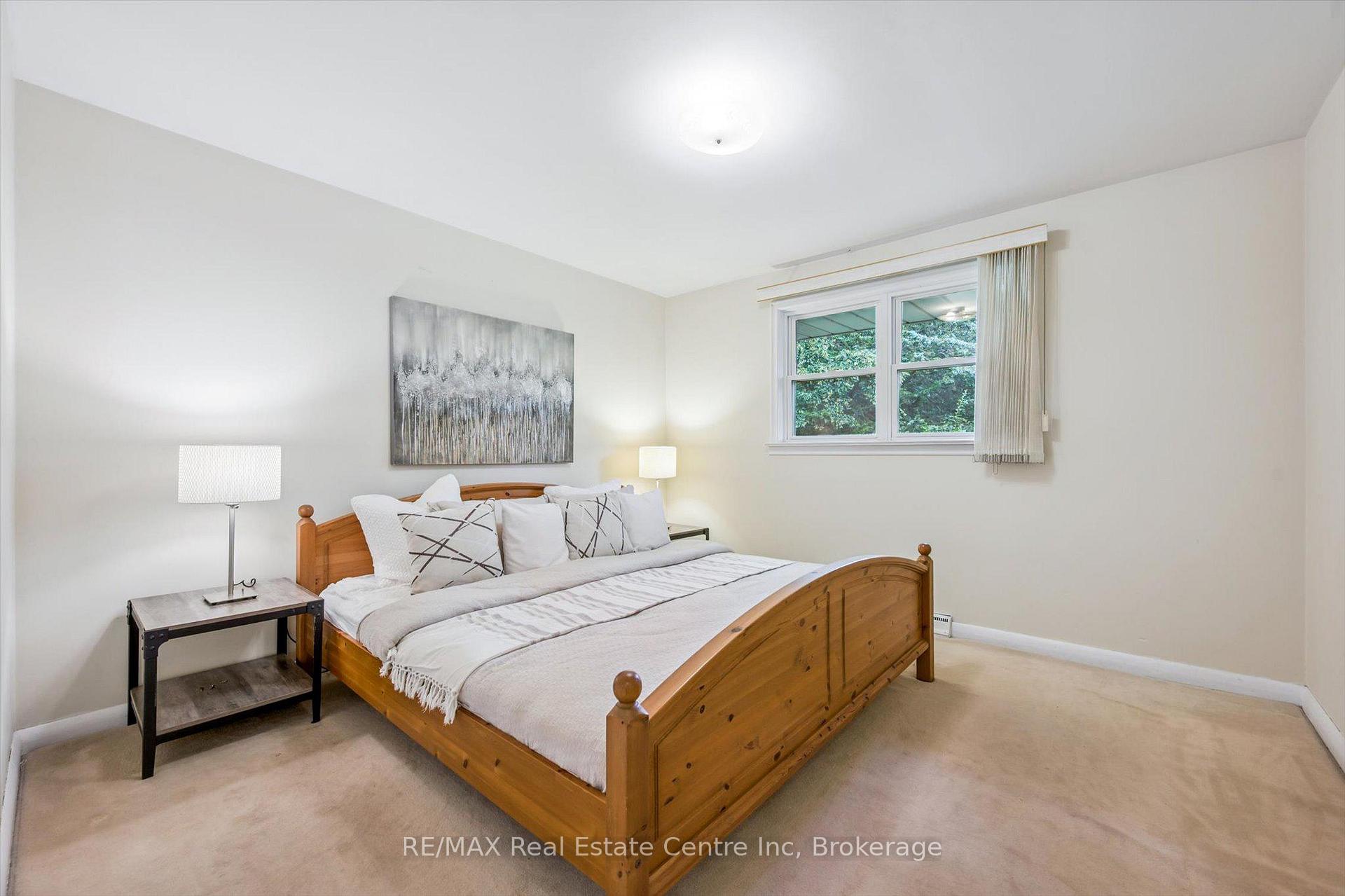 Photo 11 of 29 Echo Drive, Guelph, Dovercliffe Park/Old University — HOMEH