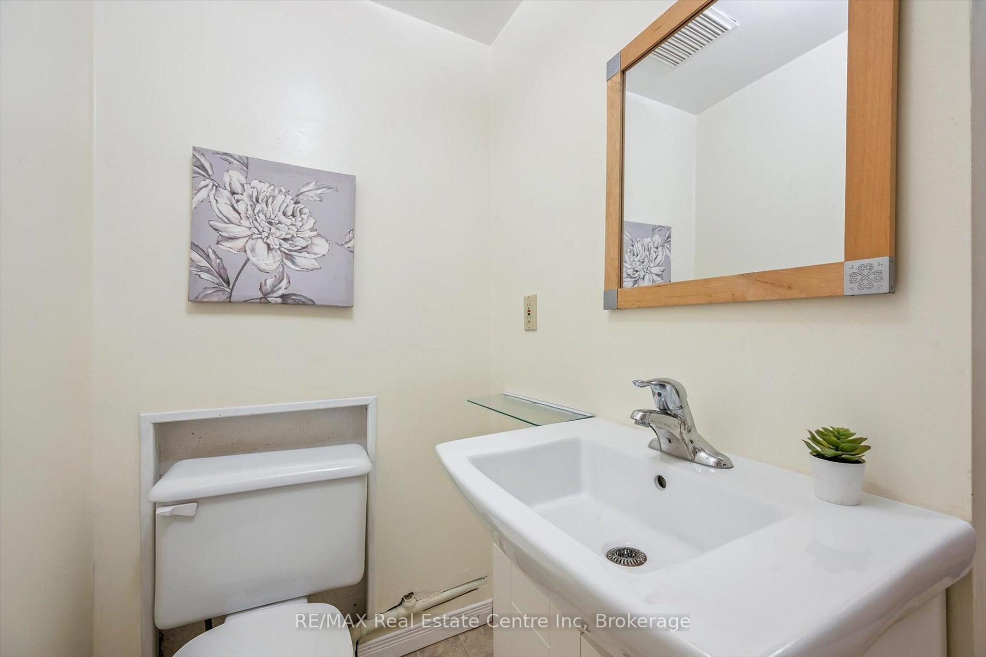 Photo 17 of 29 Echo Drive, Guelph, Dovercliffe Park/Old University — HOMEH