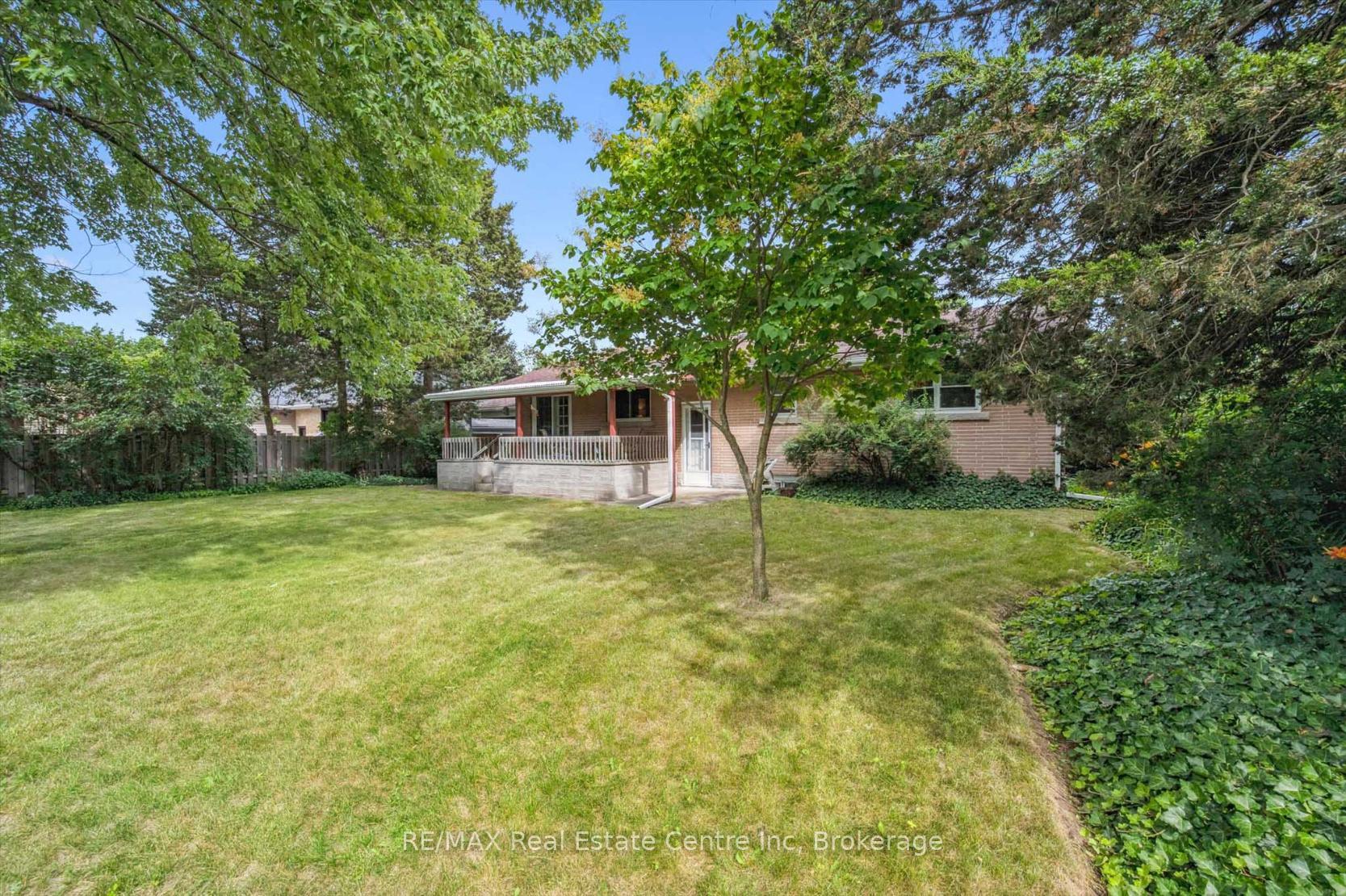 Photo 22 of 29 Echo Drive, Guelph, Dovercliffe Park/Old University — HOMEH
