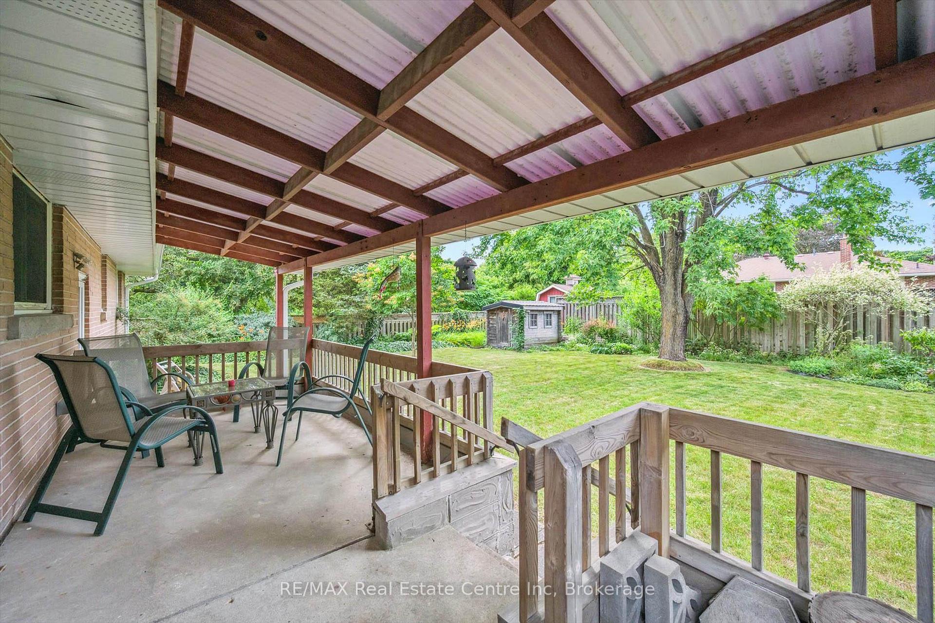 Photo 24 of 29 Echo Drive, Guelph, Dovercliffe Park/Old University — HOMEH