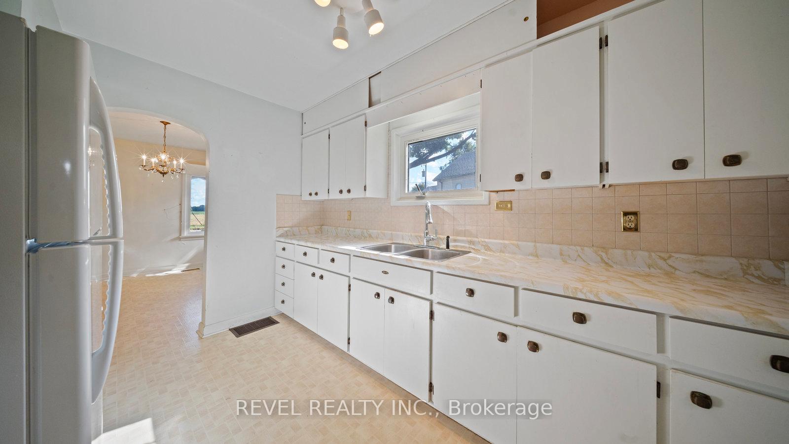 Photo 2 of 460 Burtch Road, Brant, Brantford Twp — HOMEH