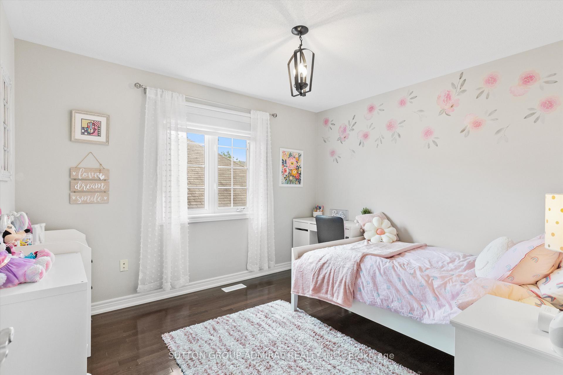 Photo 12 of 30 Giordano Way, Vaughan, Patterson — HOMEH