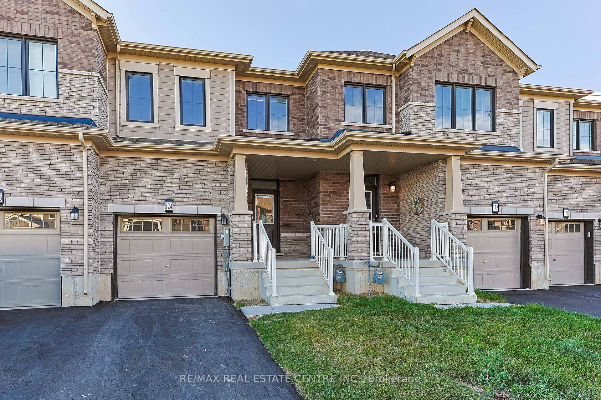 Photo 1 of 124 Granville Crescent, Haldimand — HOMEH