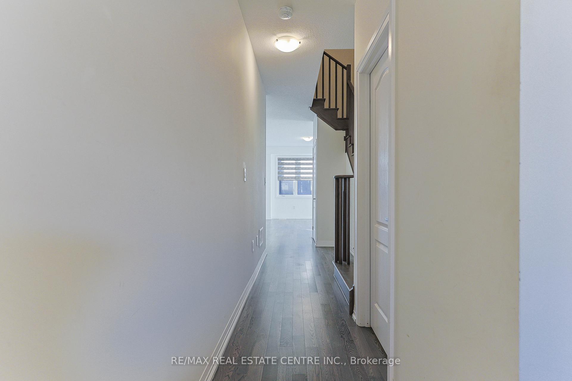 Photo 5 of 124 Granville Crescent, Haldimand — HOMEH