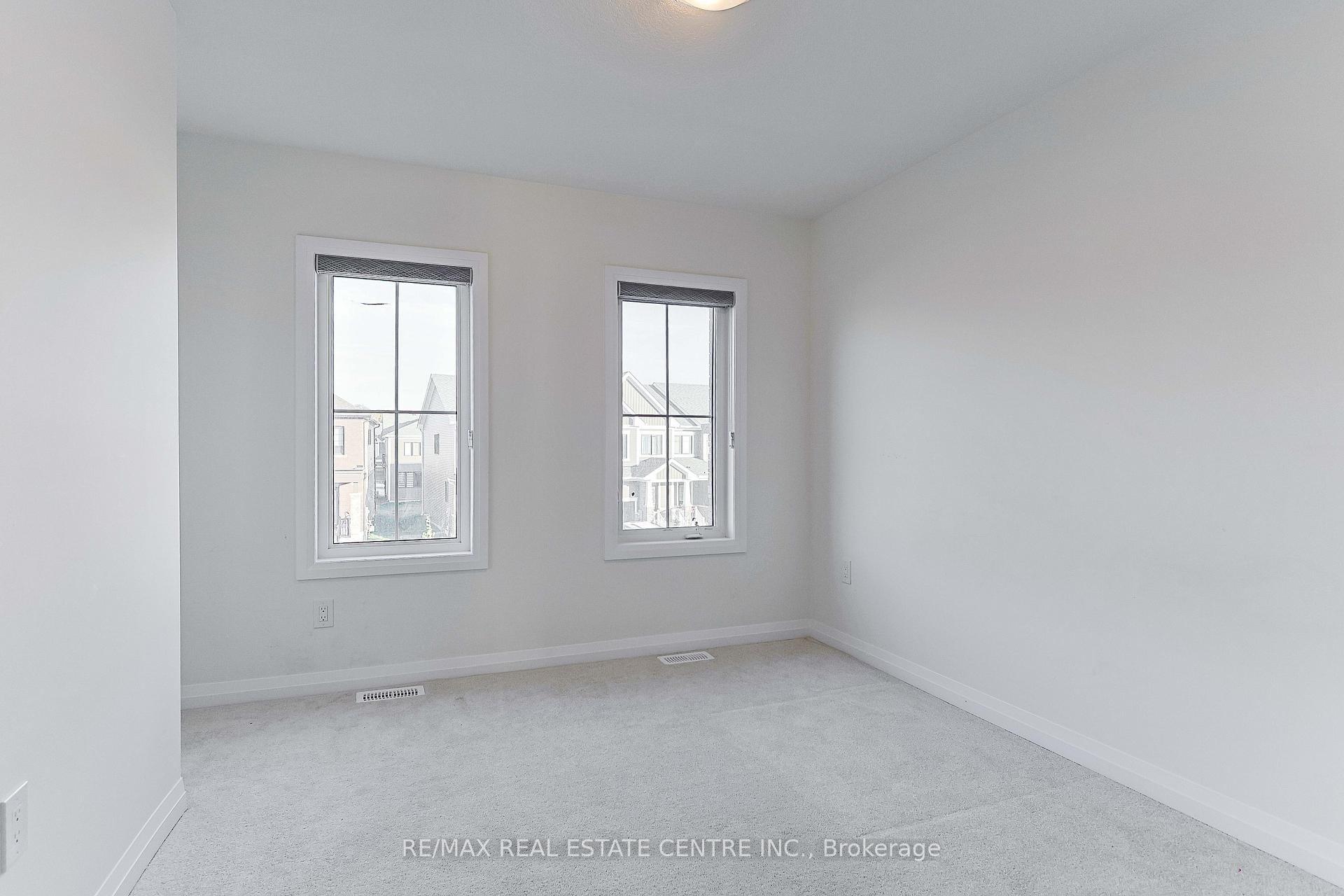 Photo 25 of 124 Granville Crescent, Haldimand — HOMEH