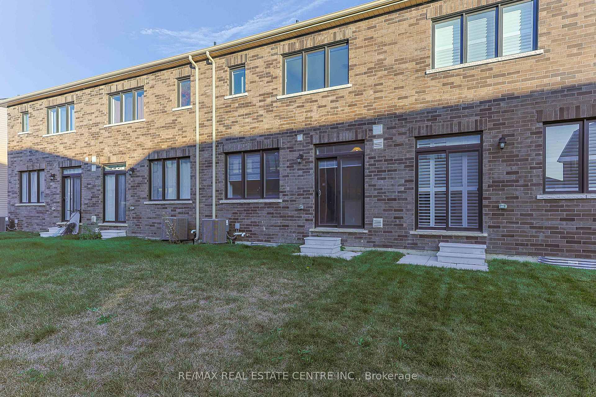 Photo 33 of 124 Granville Crescent, Haldimand — HOMEH