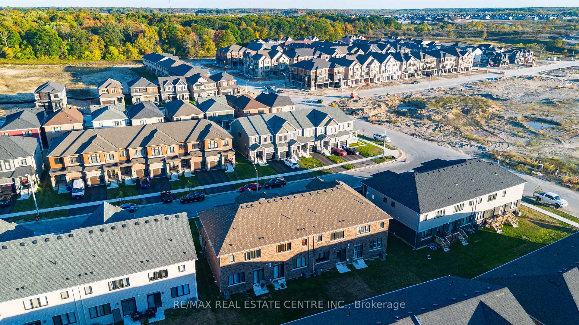 Photo 21 of 124 Granville Crescent, Haldimand — HOMEH