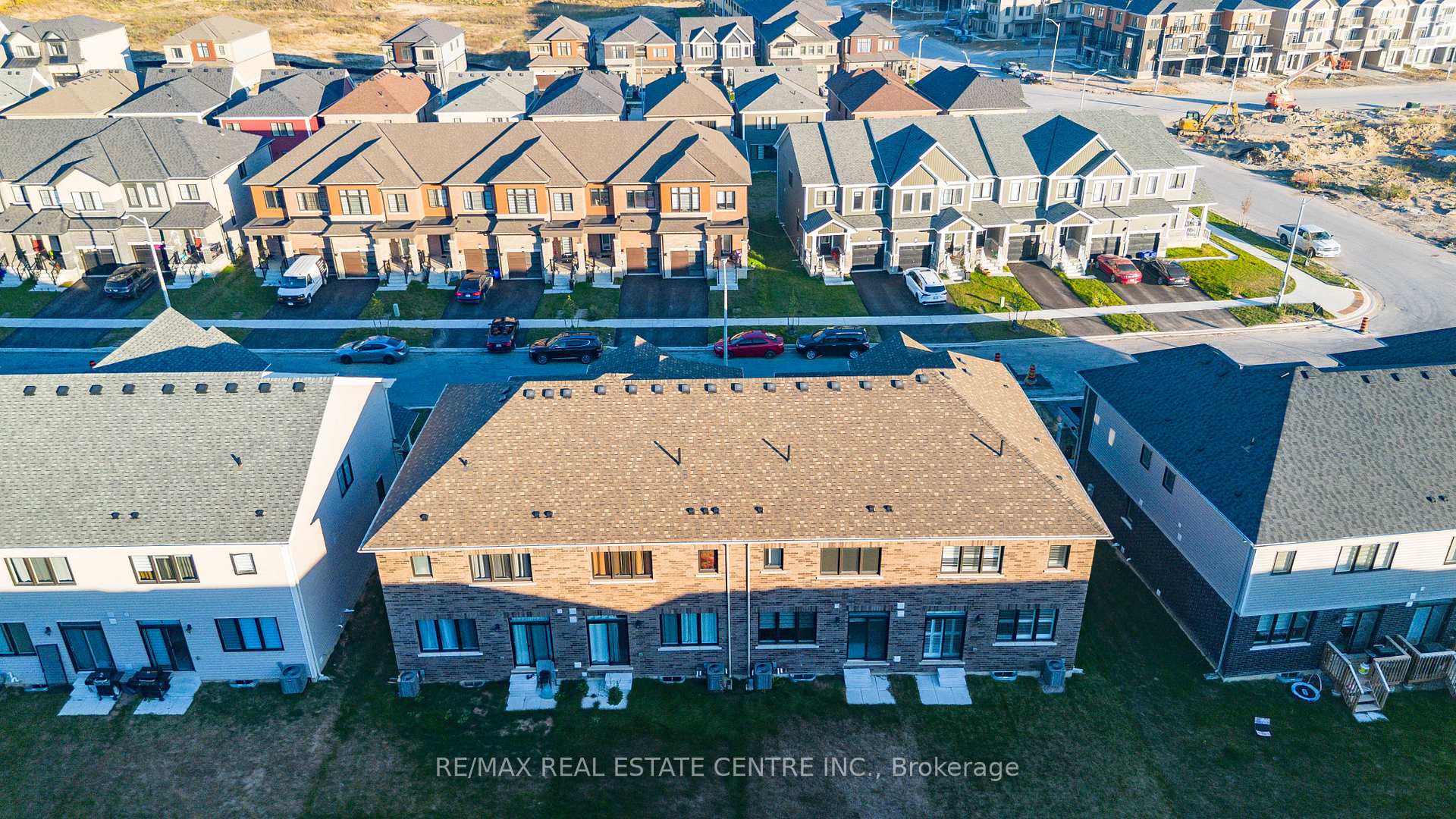 Photo 34 of 124 Granville Crescent, Haldimand — HOMEH