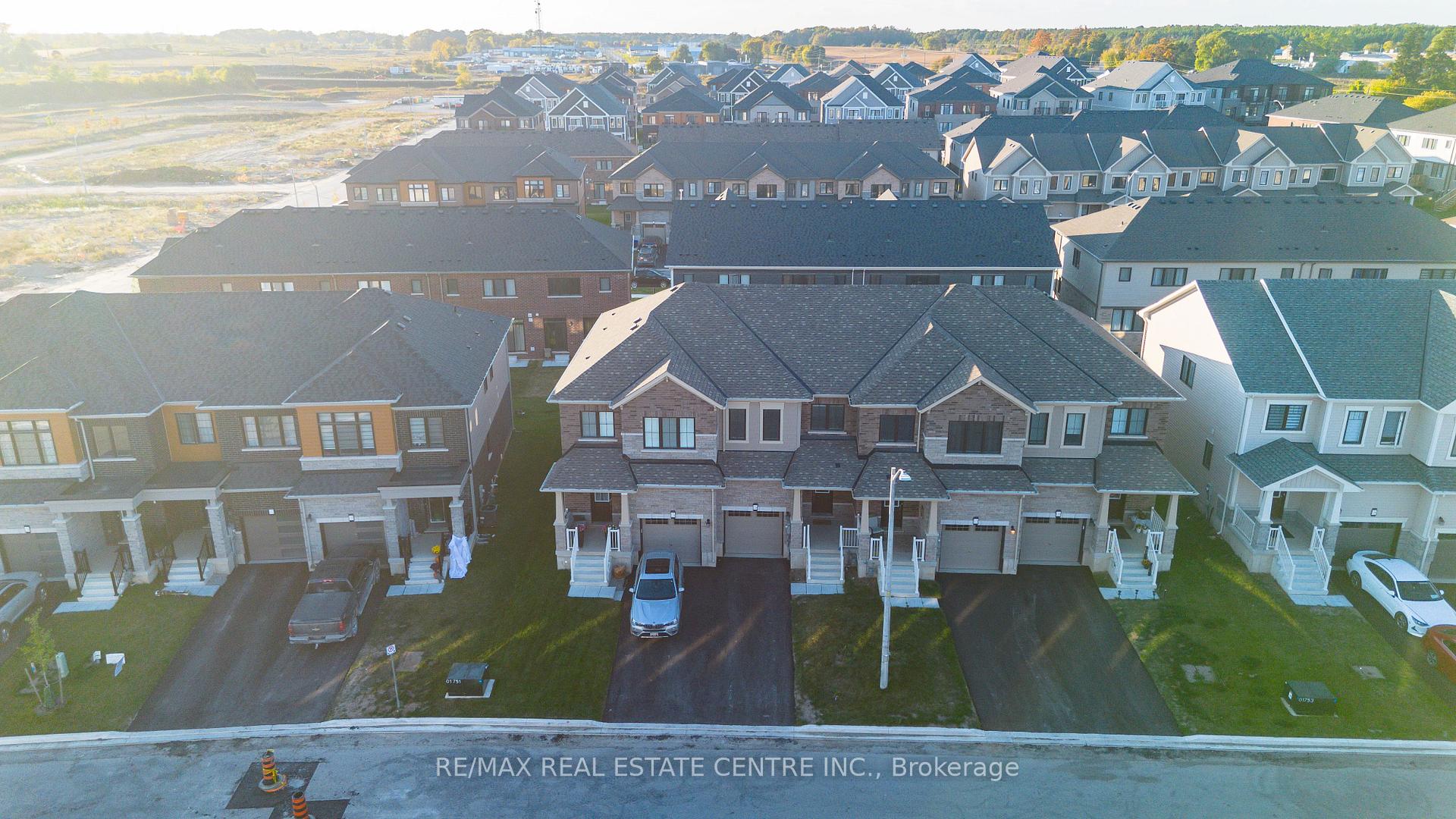 Photo 36 of 124 Granville Crescent, Haldimand — HOMEH