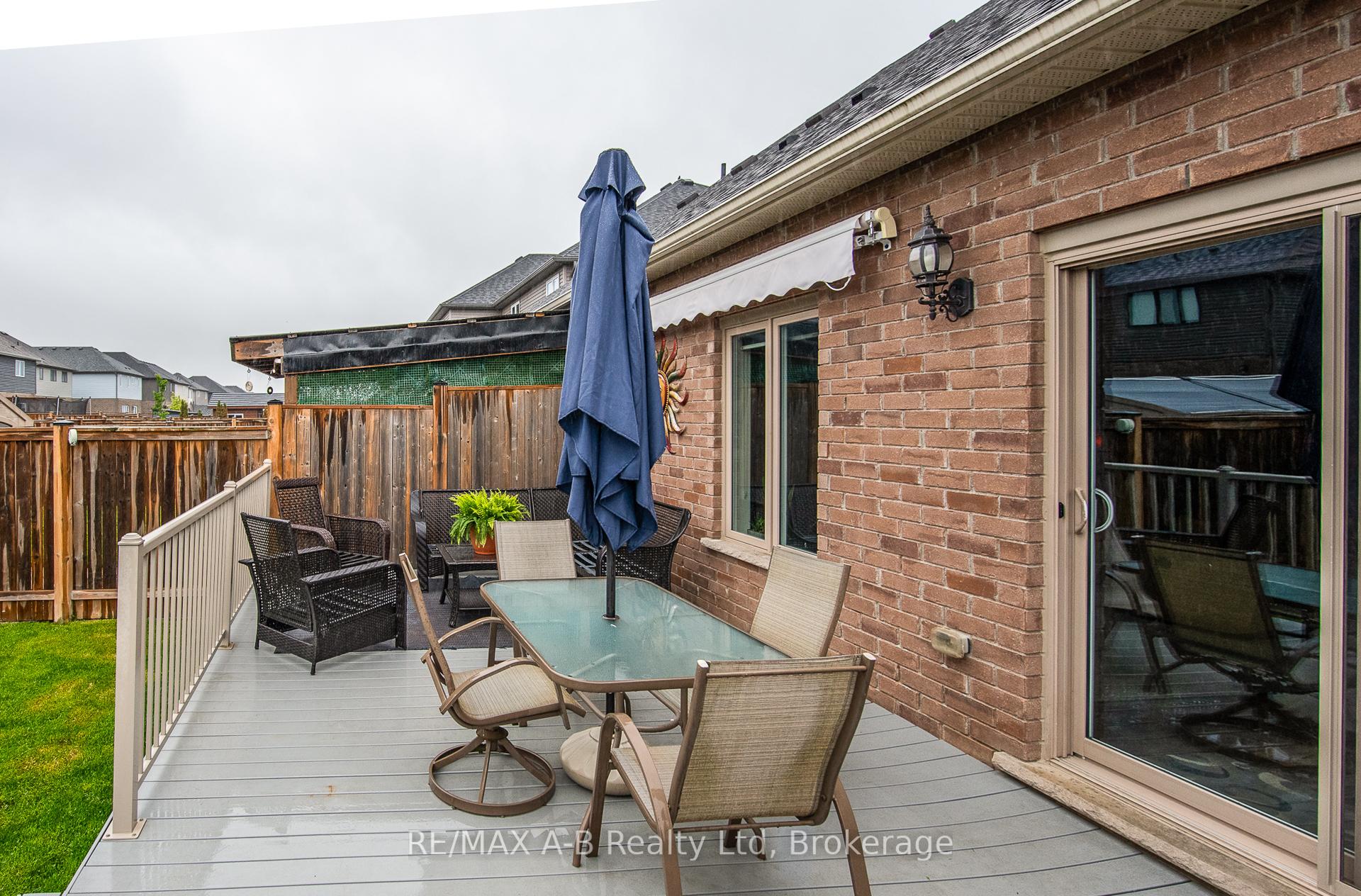 Photo 4 of 146 Brown Street, Stratford — HOMEH