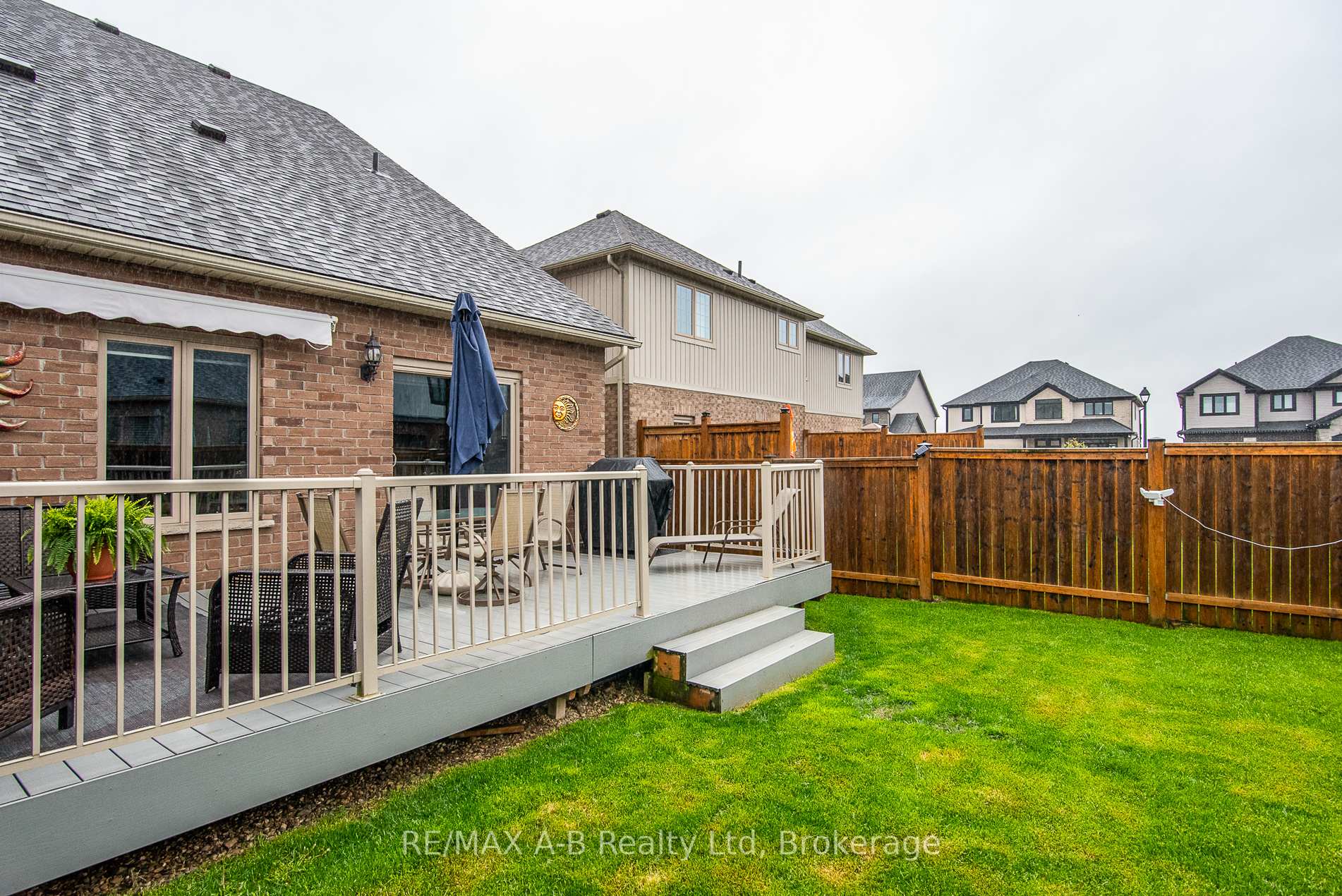 Photo 12 of 146 Brown Street, Stratford — HOMEH