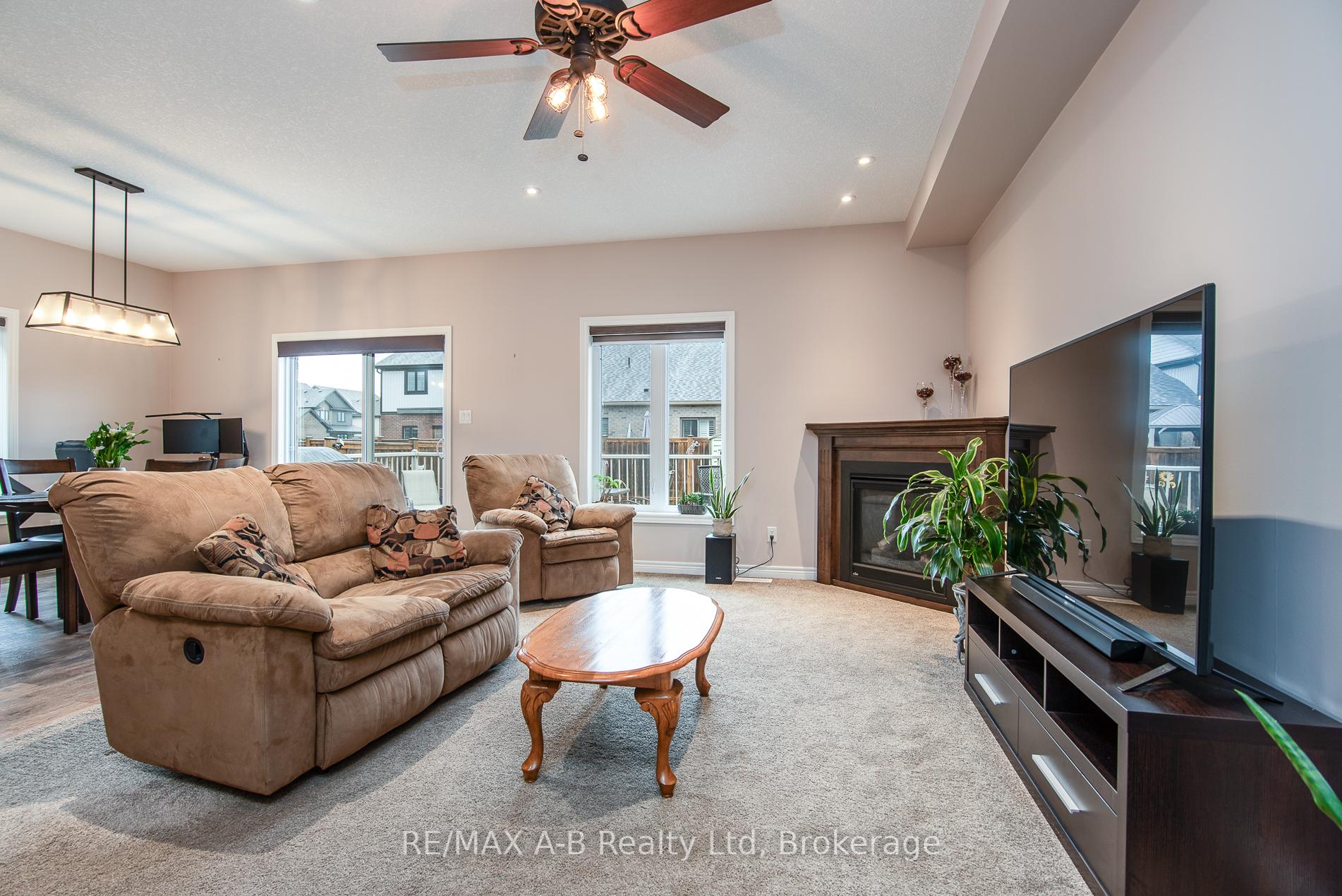 Photo 13 of 146 Brown Street, Stratford — HOMEH