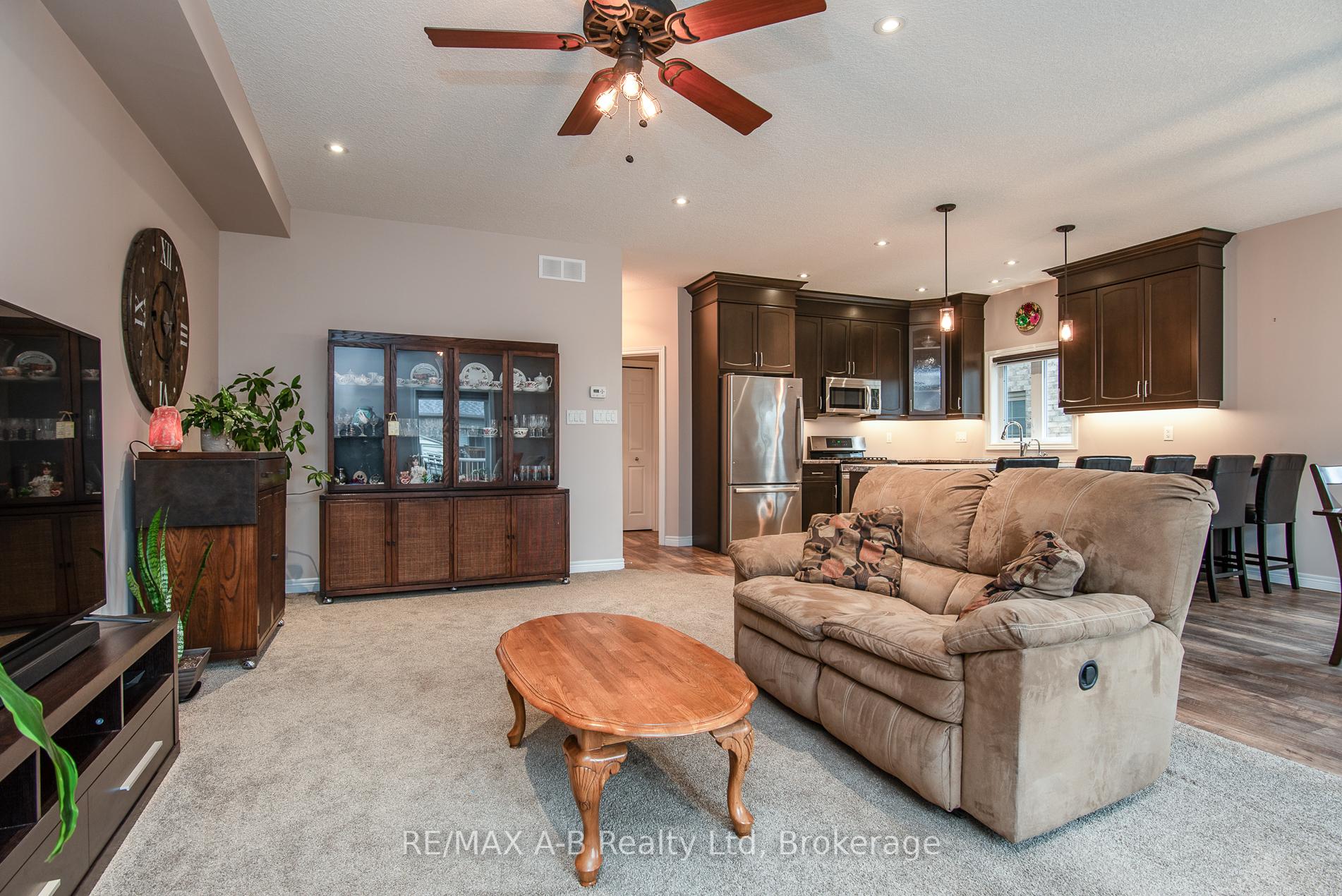 Photo 16 of 146 Brown Street, Stratford — HOMEH