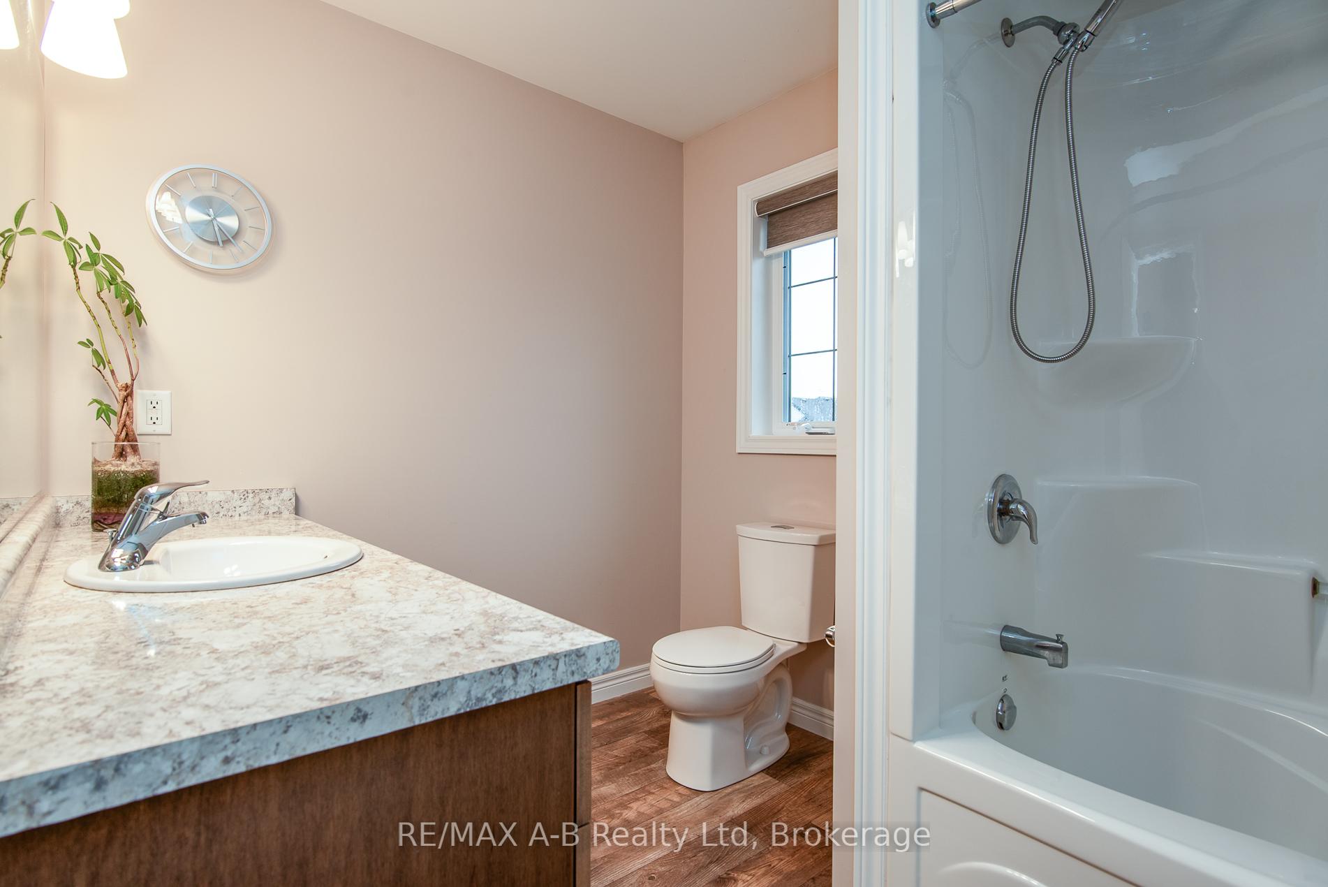 Photo 32 of 146 Brown Street, Stratford — HOMEH