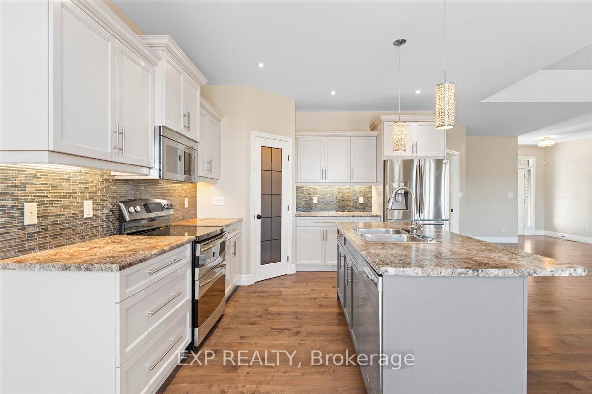 Photo 12 of 79 Hanover Court, Belleville, Thurlow Ward — HOMEH